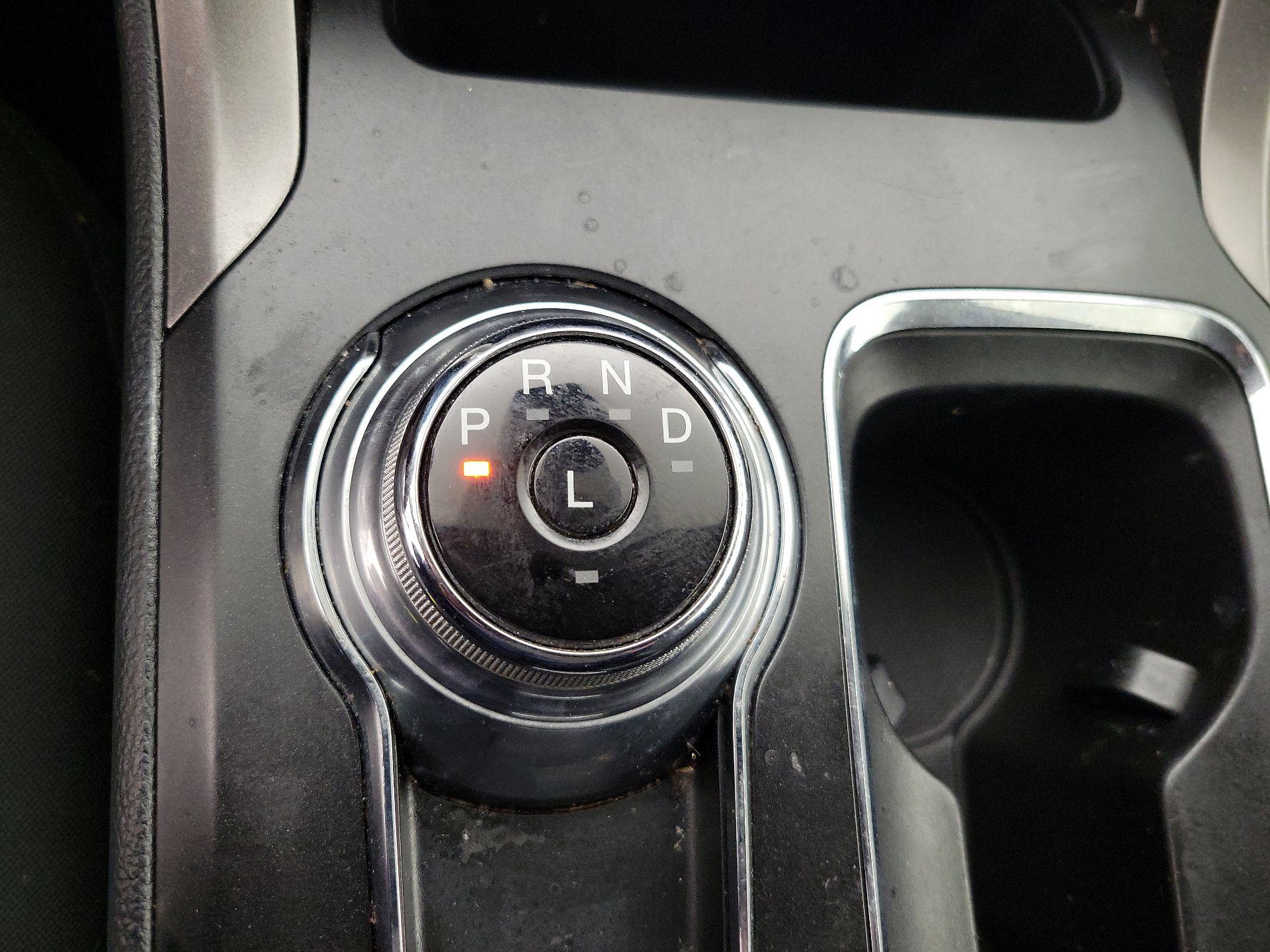 Thumbnail: 2019 Ford Fusion - 16