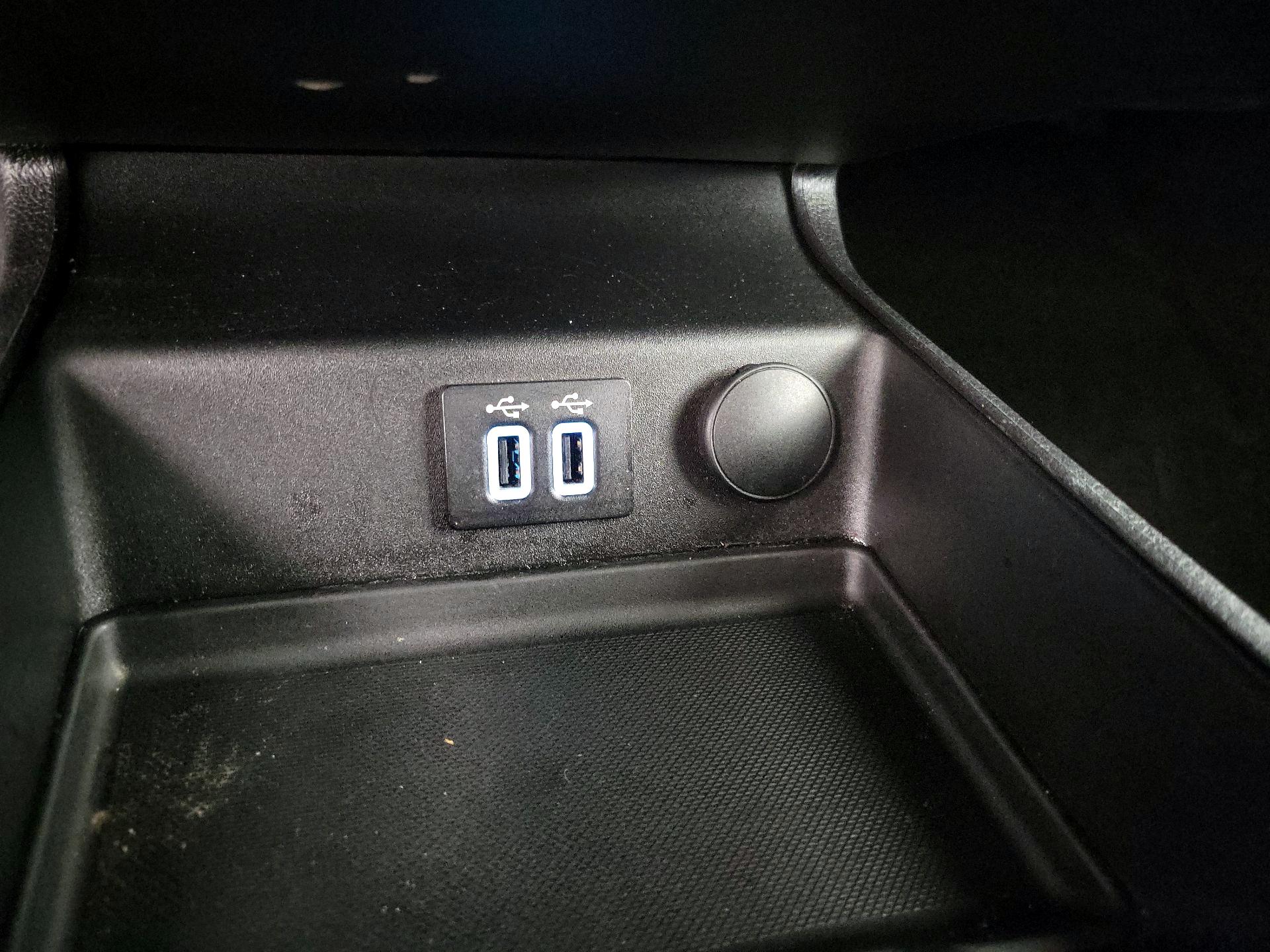 Thumbnail: 2019 Ford Fusion - 17