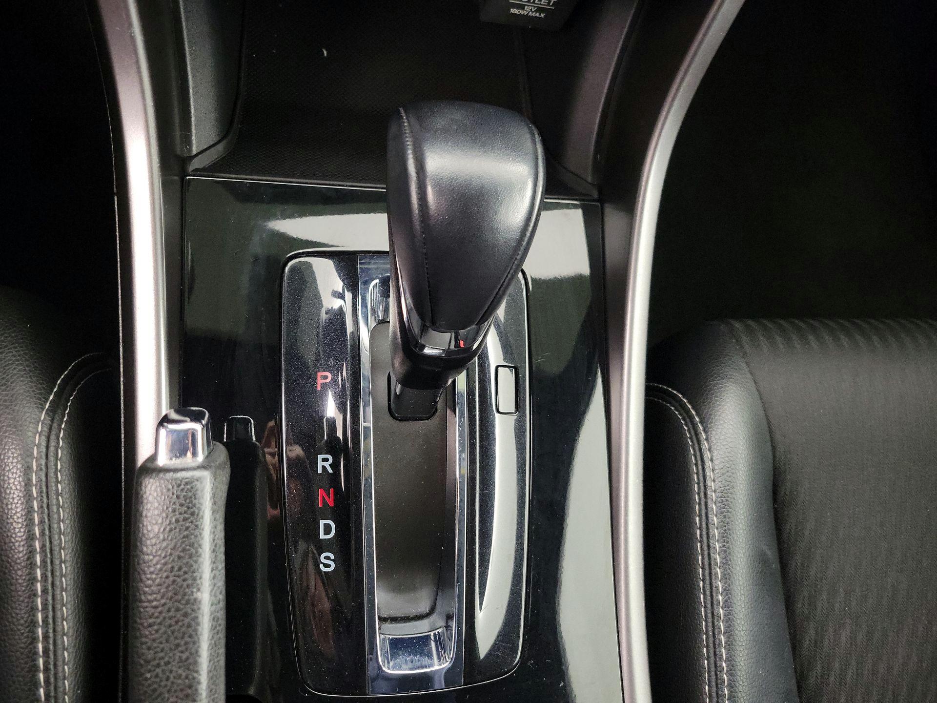 Thumbnail: 2017 Honda Accord - 17