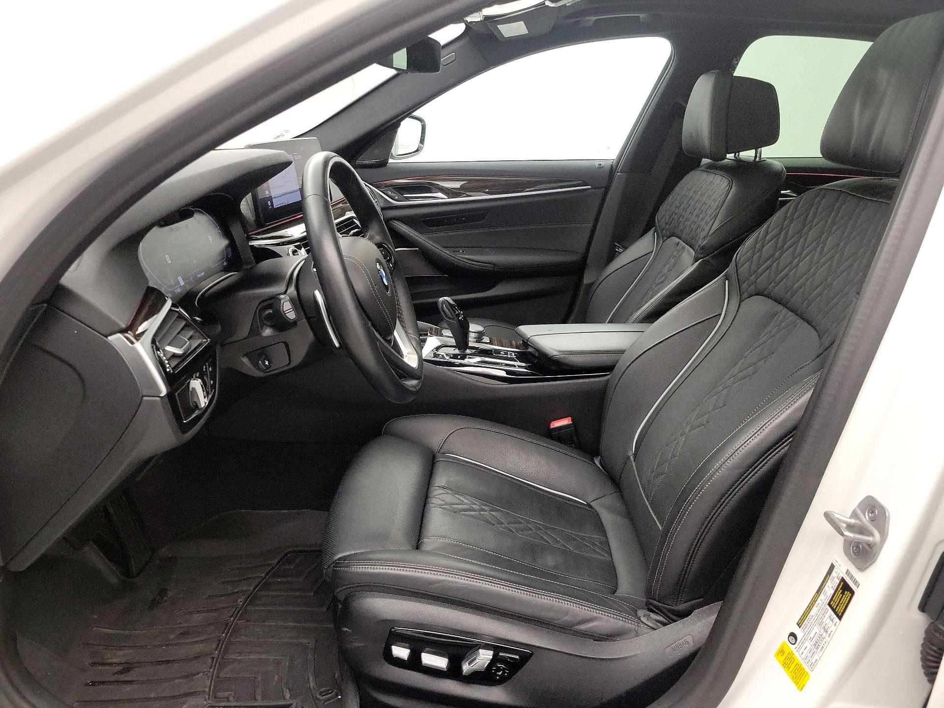 Thumbnail: 2022 BMW 5 Series - 11