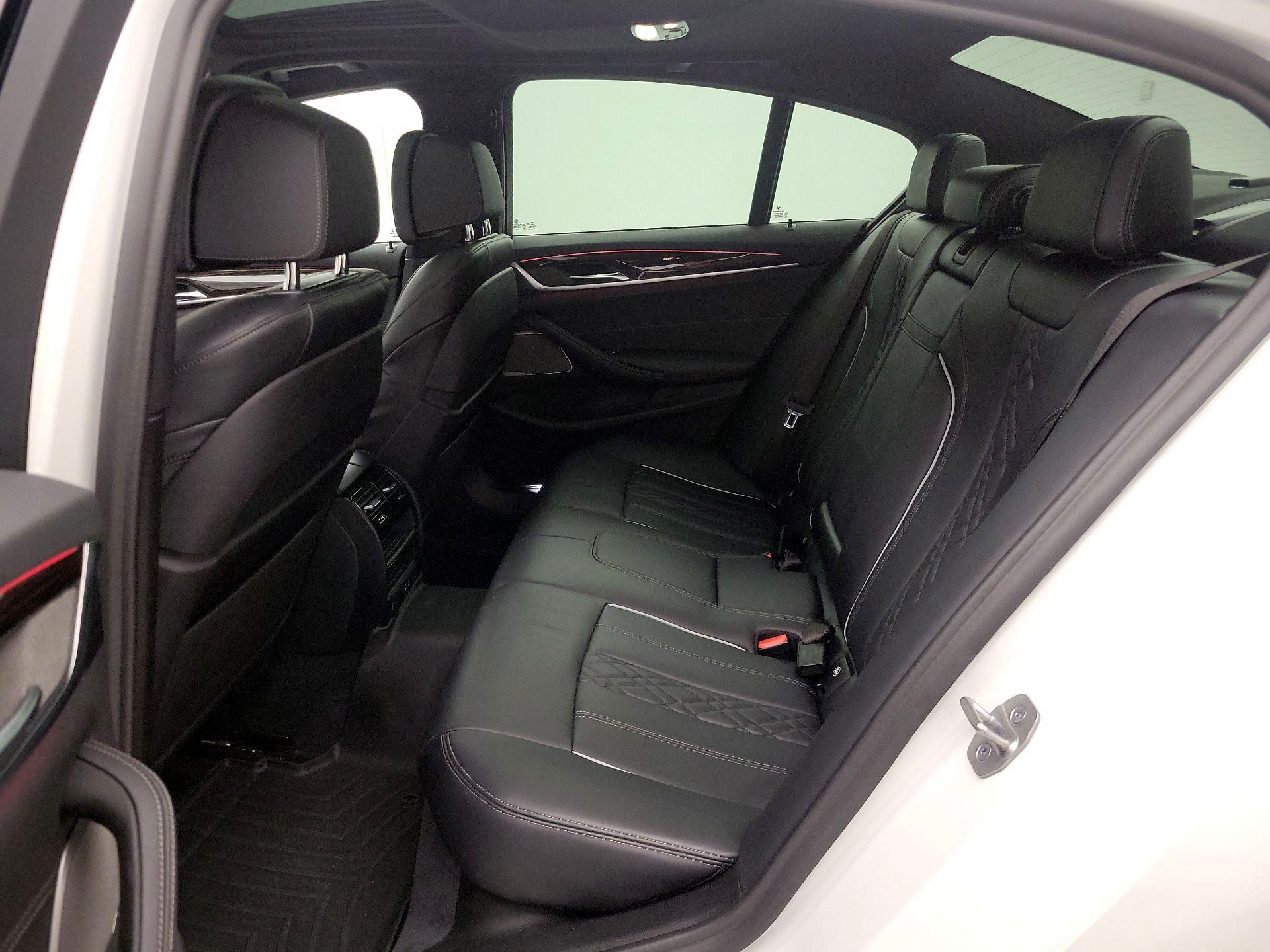 Thumbnail: 2022 BMW 5 Series - 20