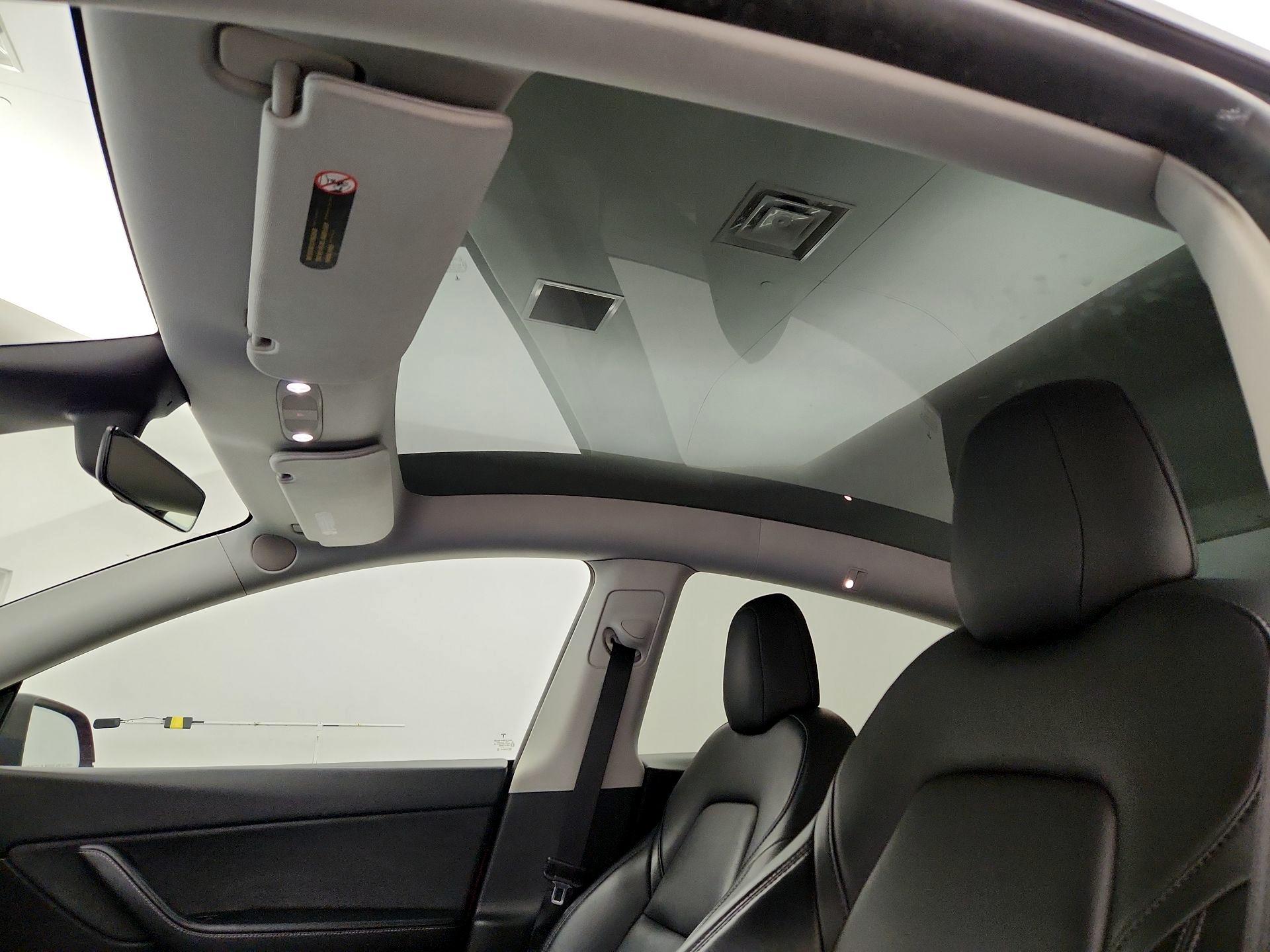 Thumbnail: 2021 Tesla Model Y - 19