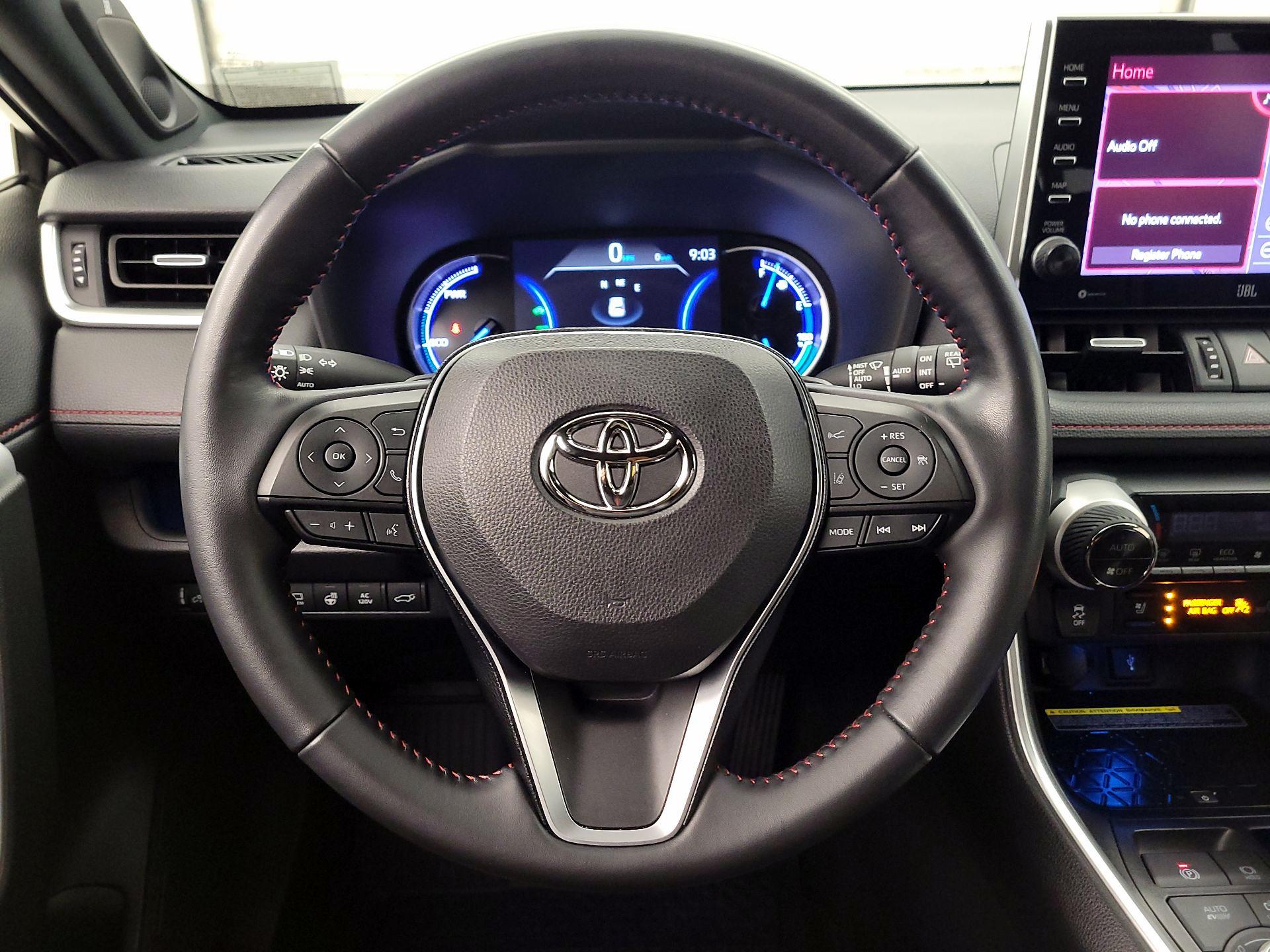 Thumbnail: 2021 Toyota RAV4 - 10