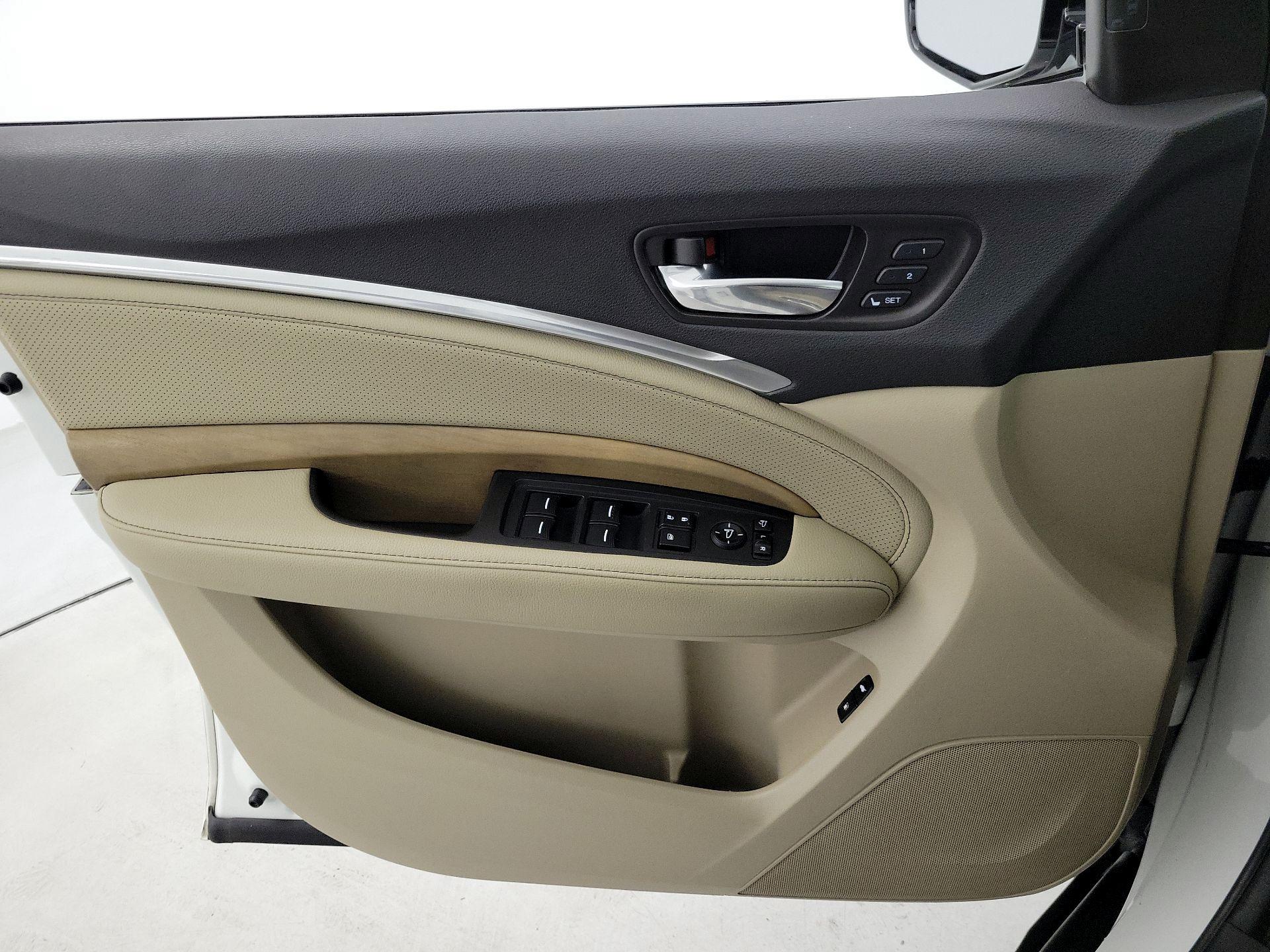 Thumbnail: 2019 Acura MDX - 12