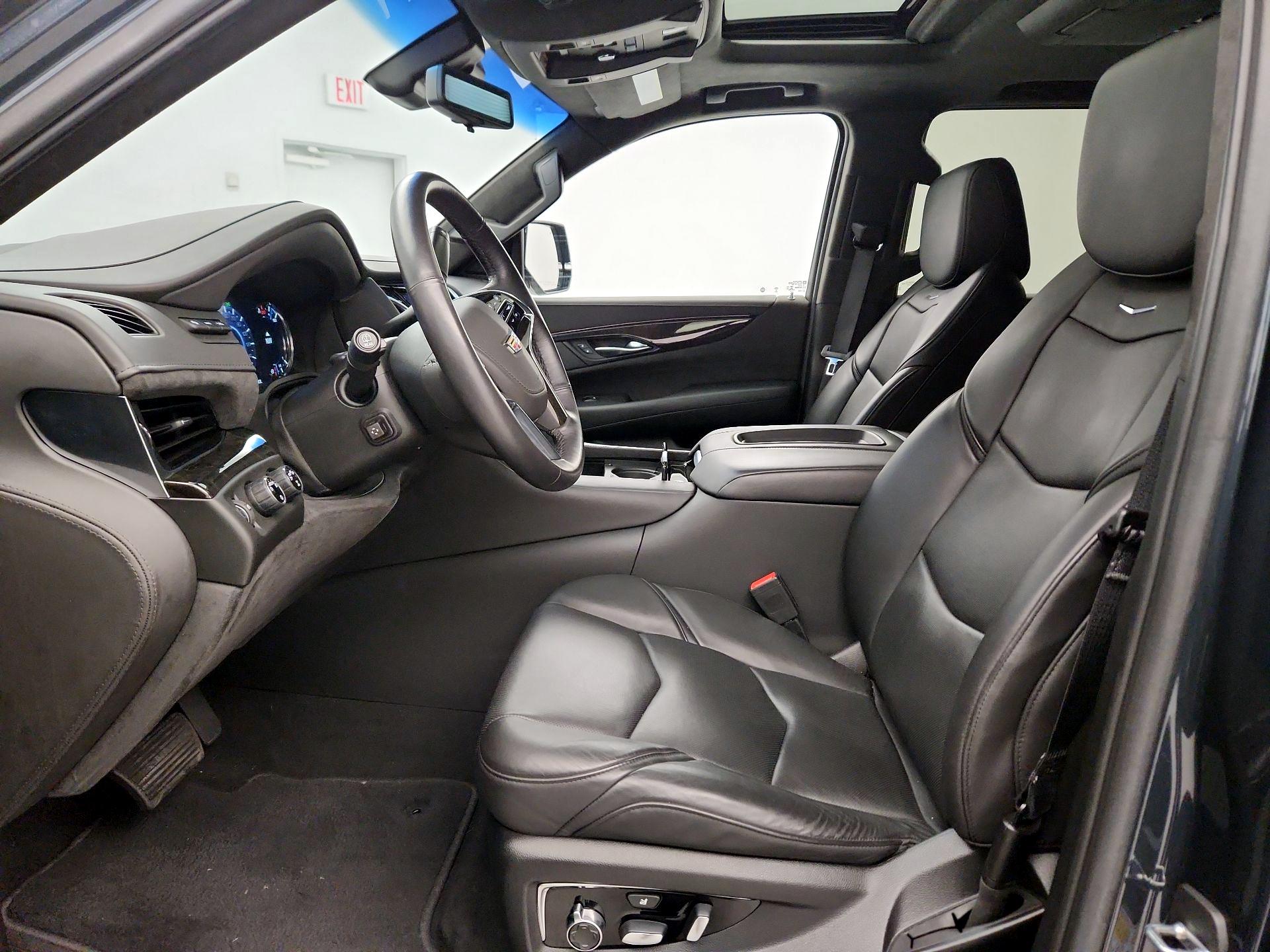 Thumbnail: 2019 Cadillac Escalade - 11