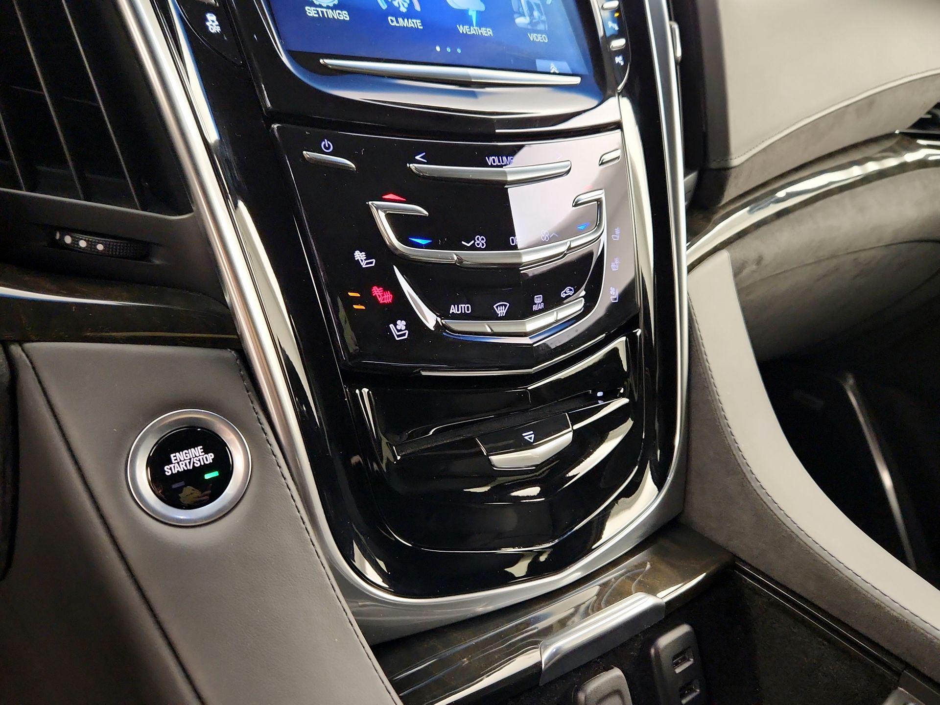 Thumbnail: 2019 Cadillac Escalade - 17