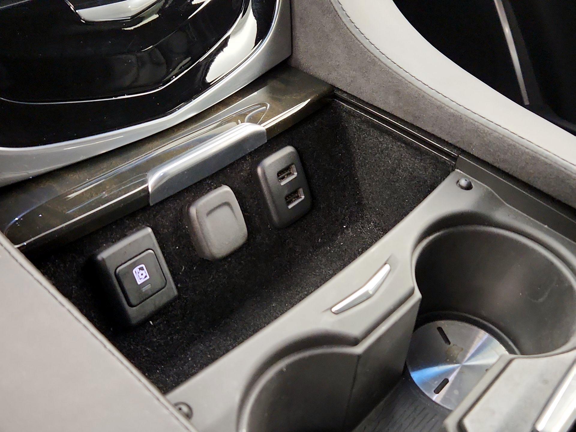 Thumbnail: 2019 Cadillac Escalade - 19