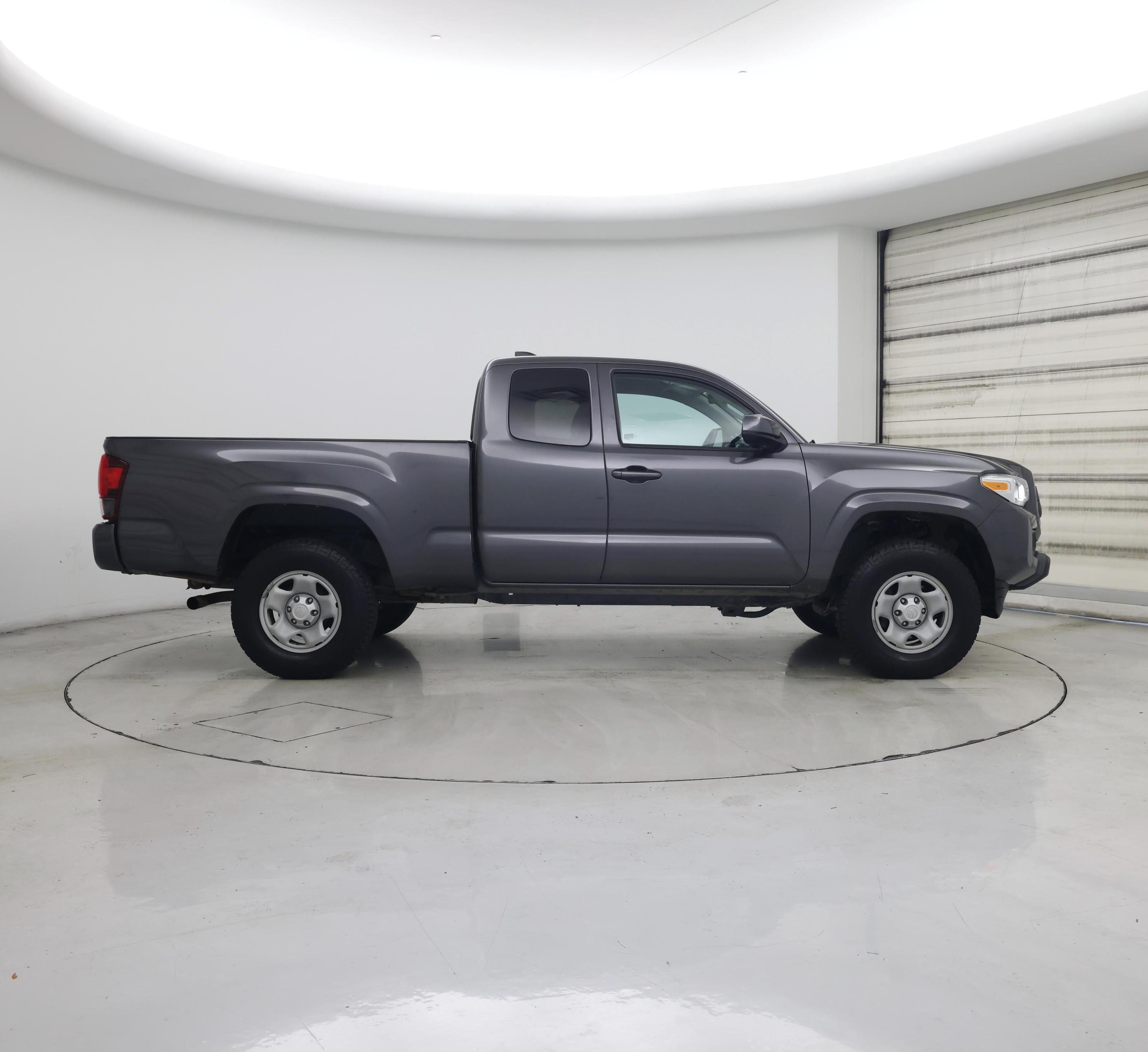 Thumbnail: 2022 Toyota Tacoma - 7