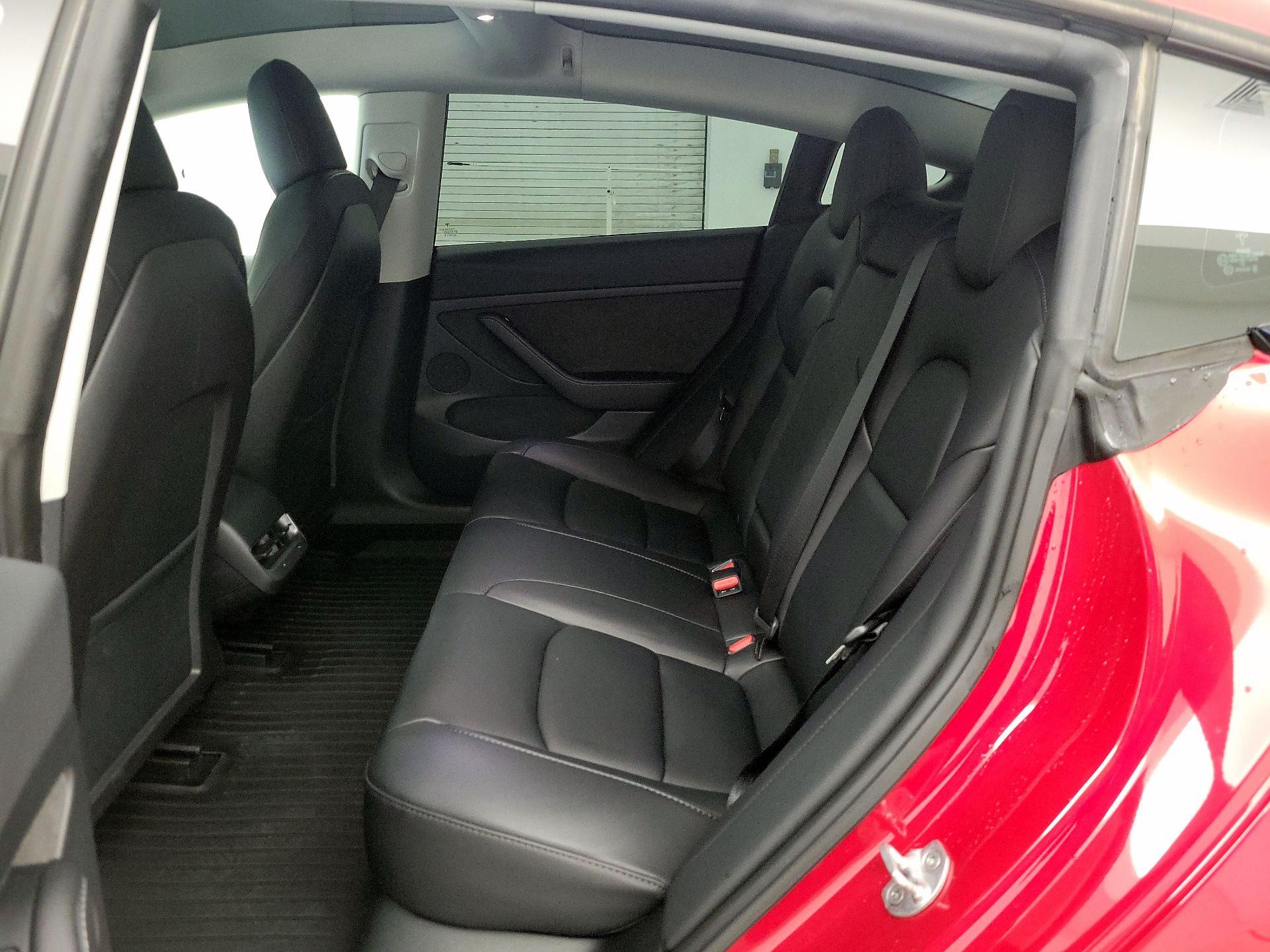 Thumbnail: 2023 Tesla Model 3 - 17