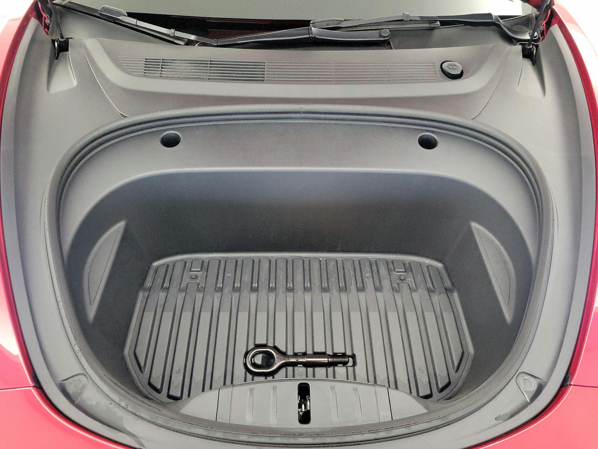 Thumbnail: 2023 Tesla Model 3 - 19