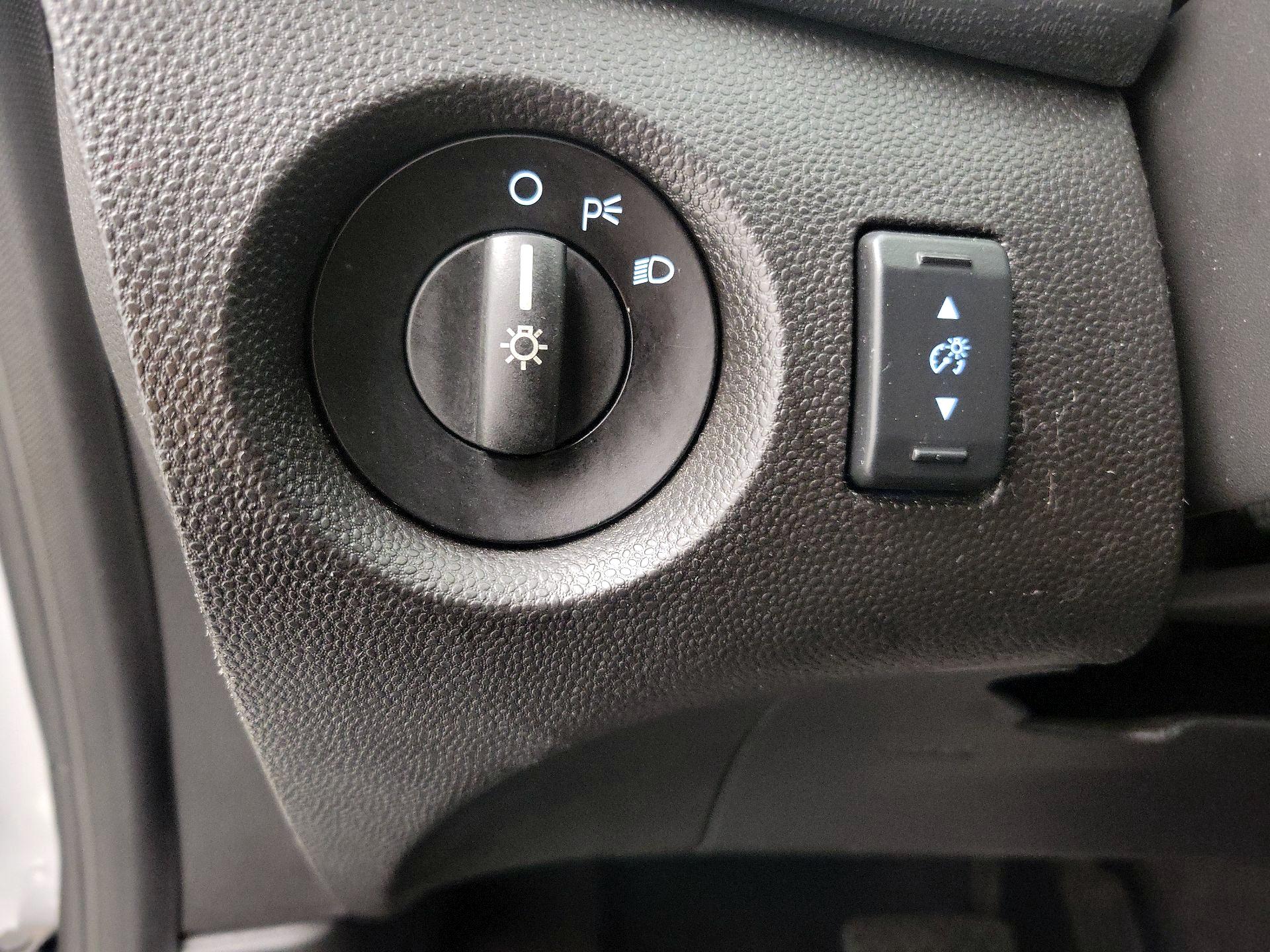 Thumbnail: 2018 Ford Fiesta - 13