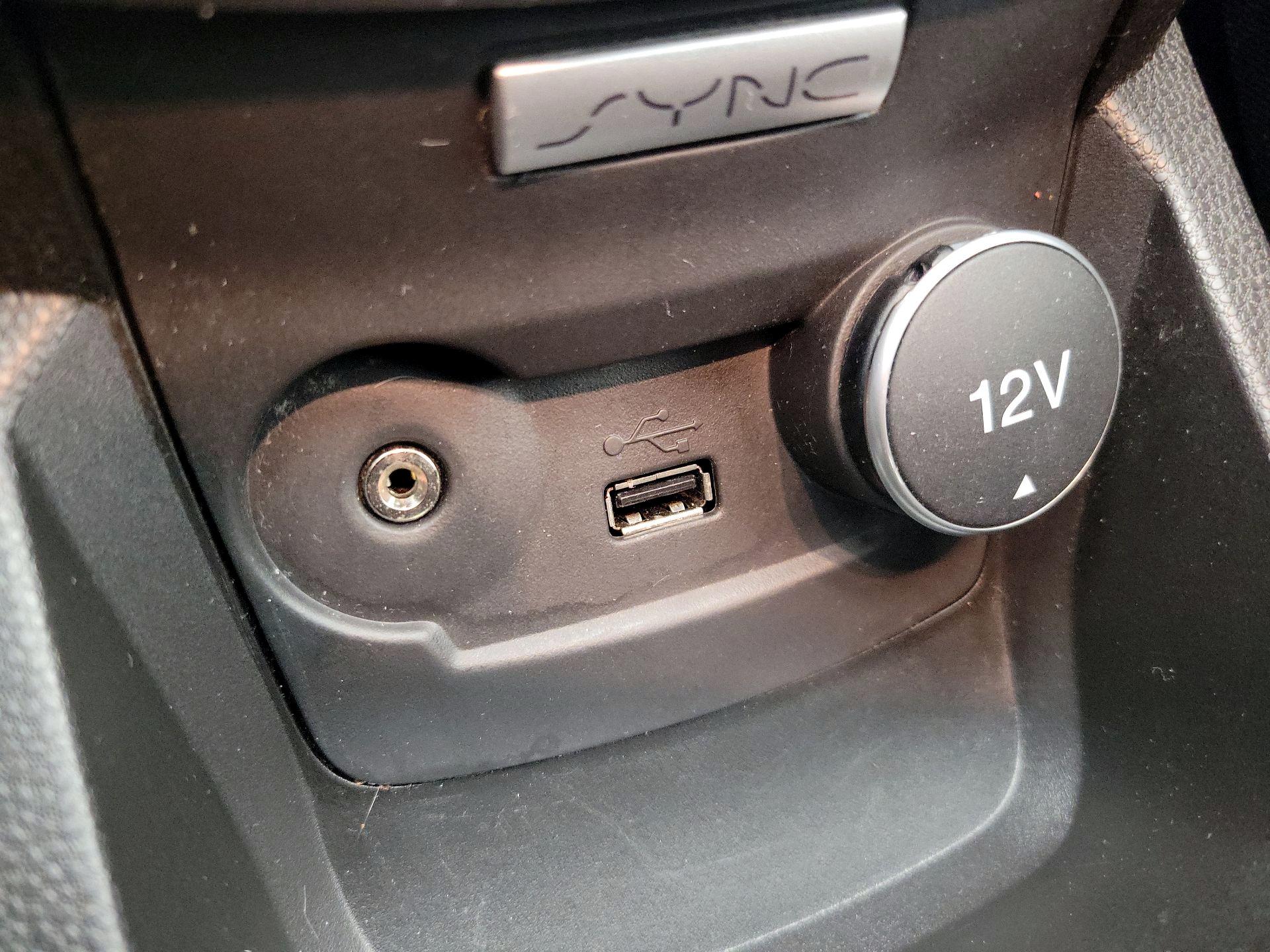 Thumbnail: 2018 Ford Fiesta - 18