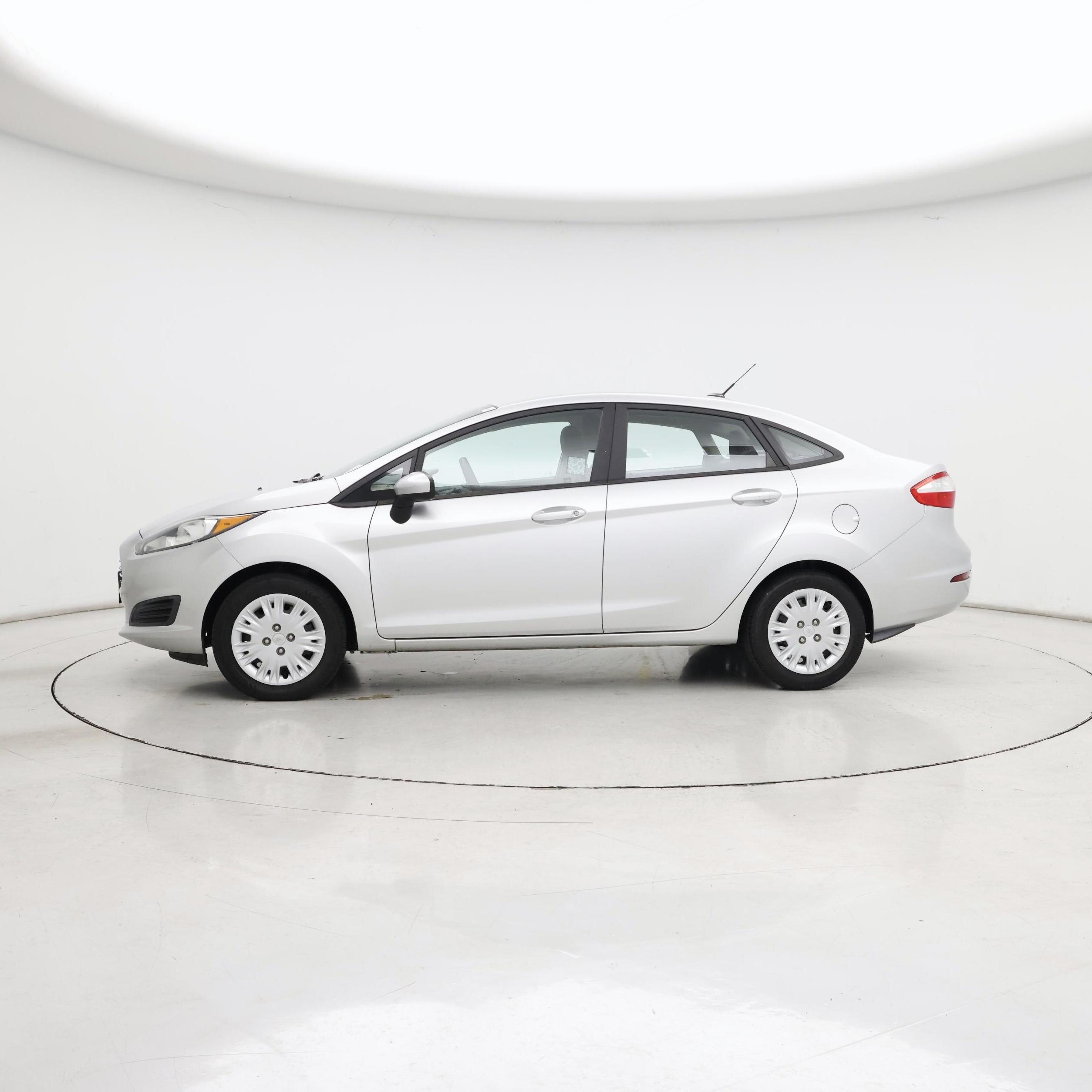 Thumbnail: 2018 Ford Fiesta - 3