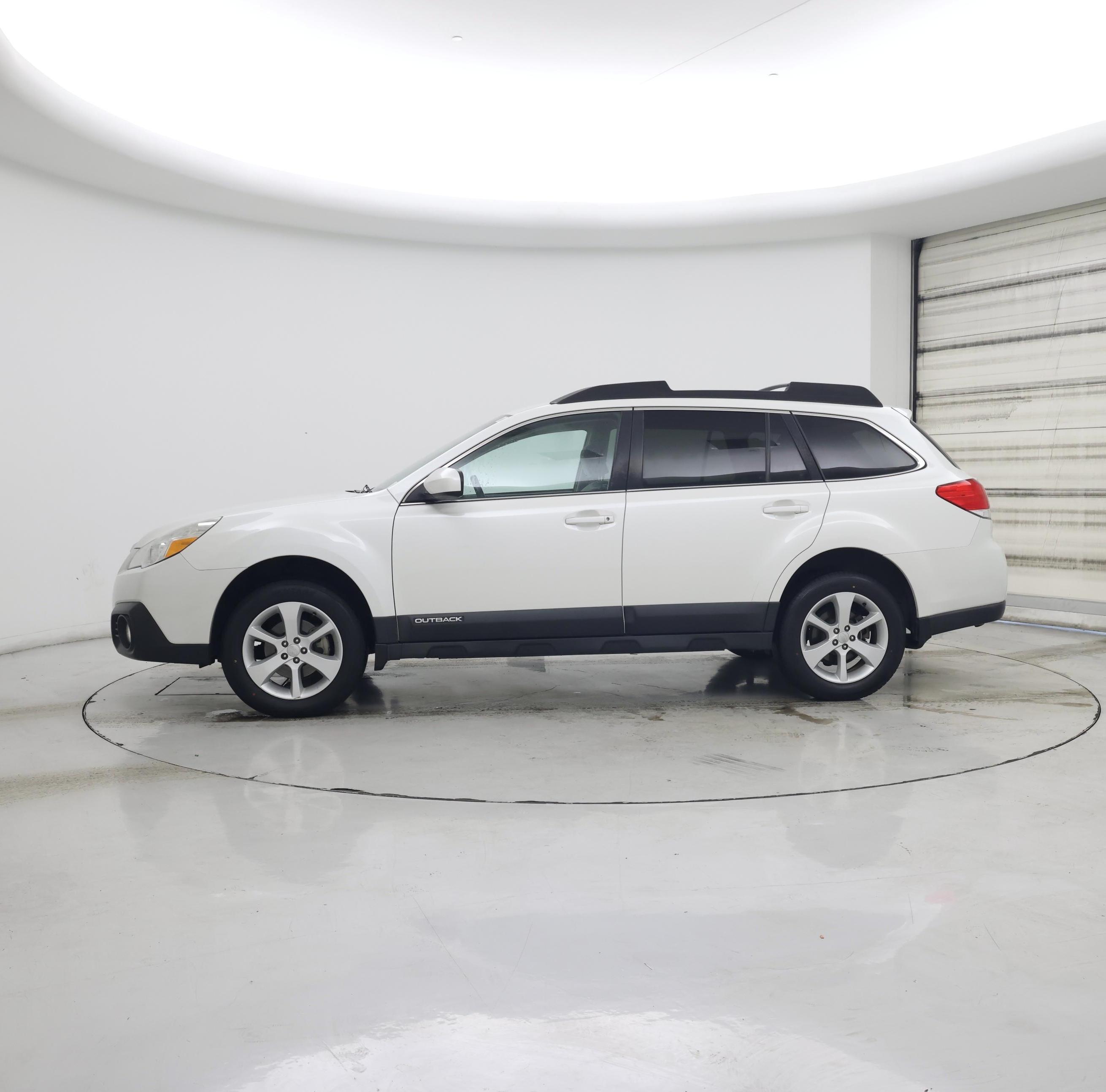 Thumbnail: 2014 Subaru Outback - 3