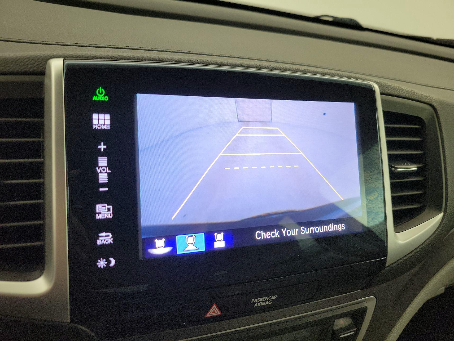 Thumbnail: 2016 Honda Pilot - 14