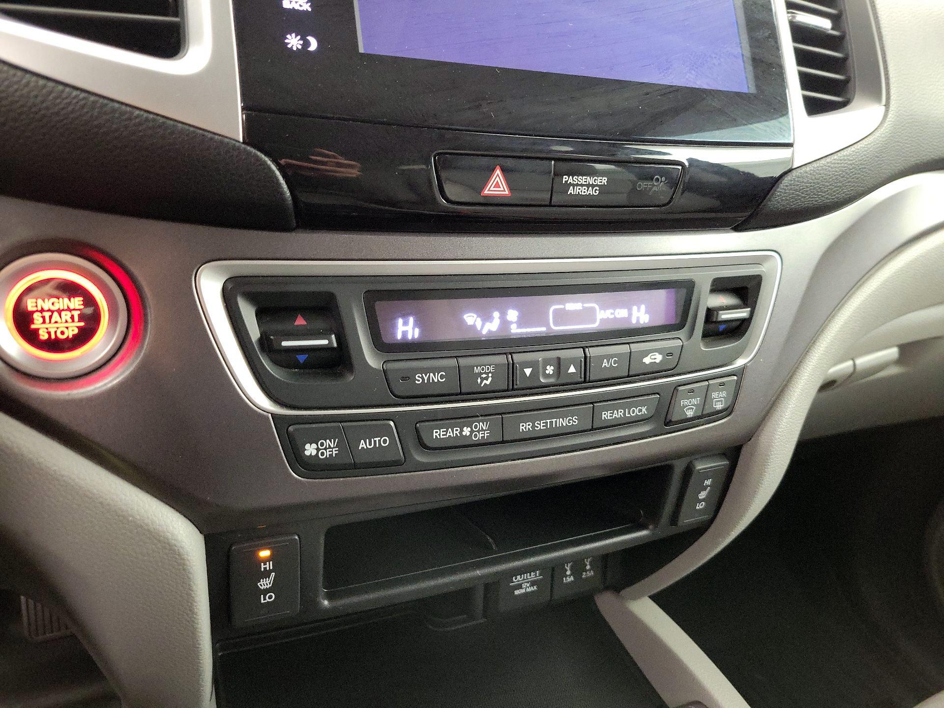 Thumbnail: 2016 Honda Pilot - 16