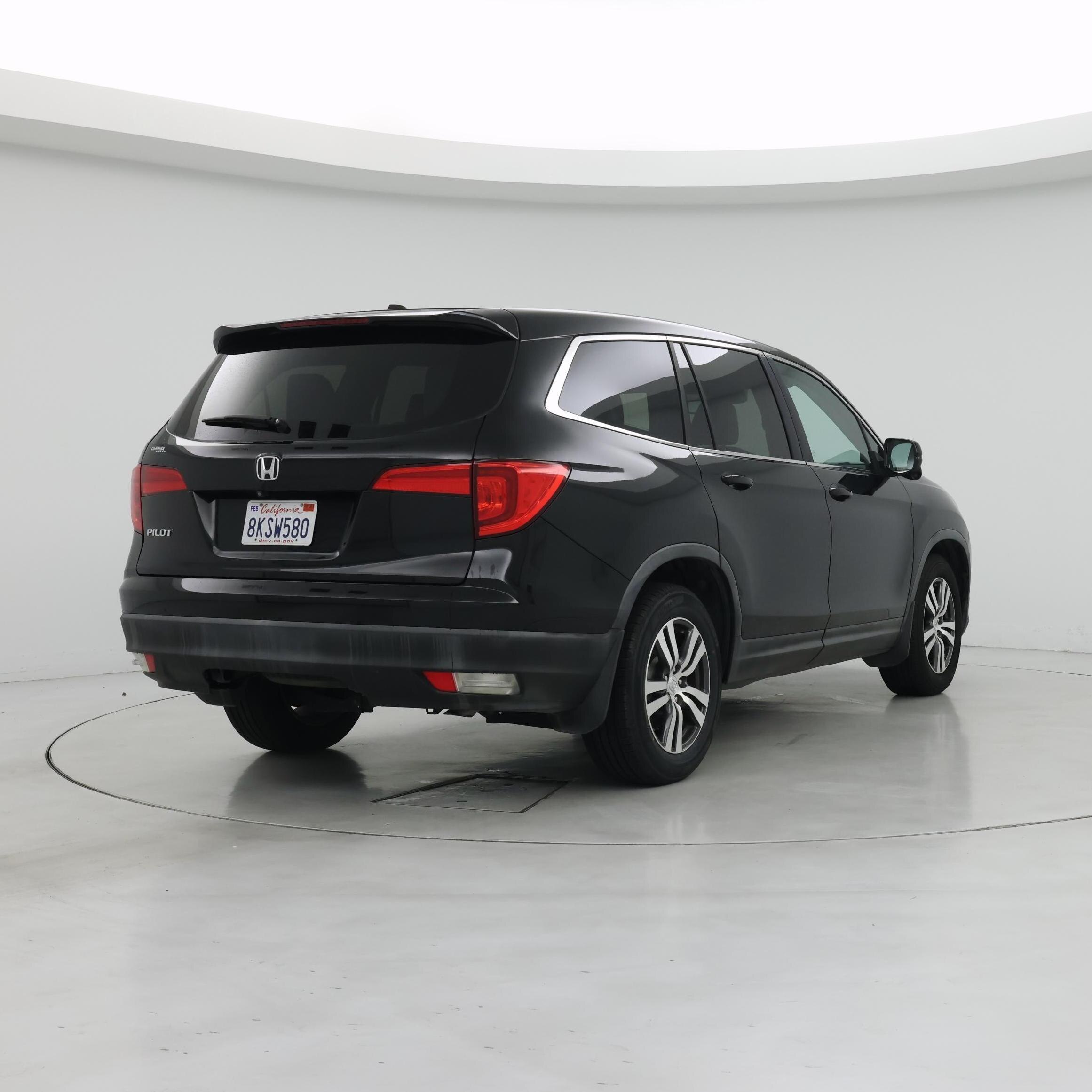 Thumbnail: 2016 Honda Pilot - 8