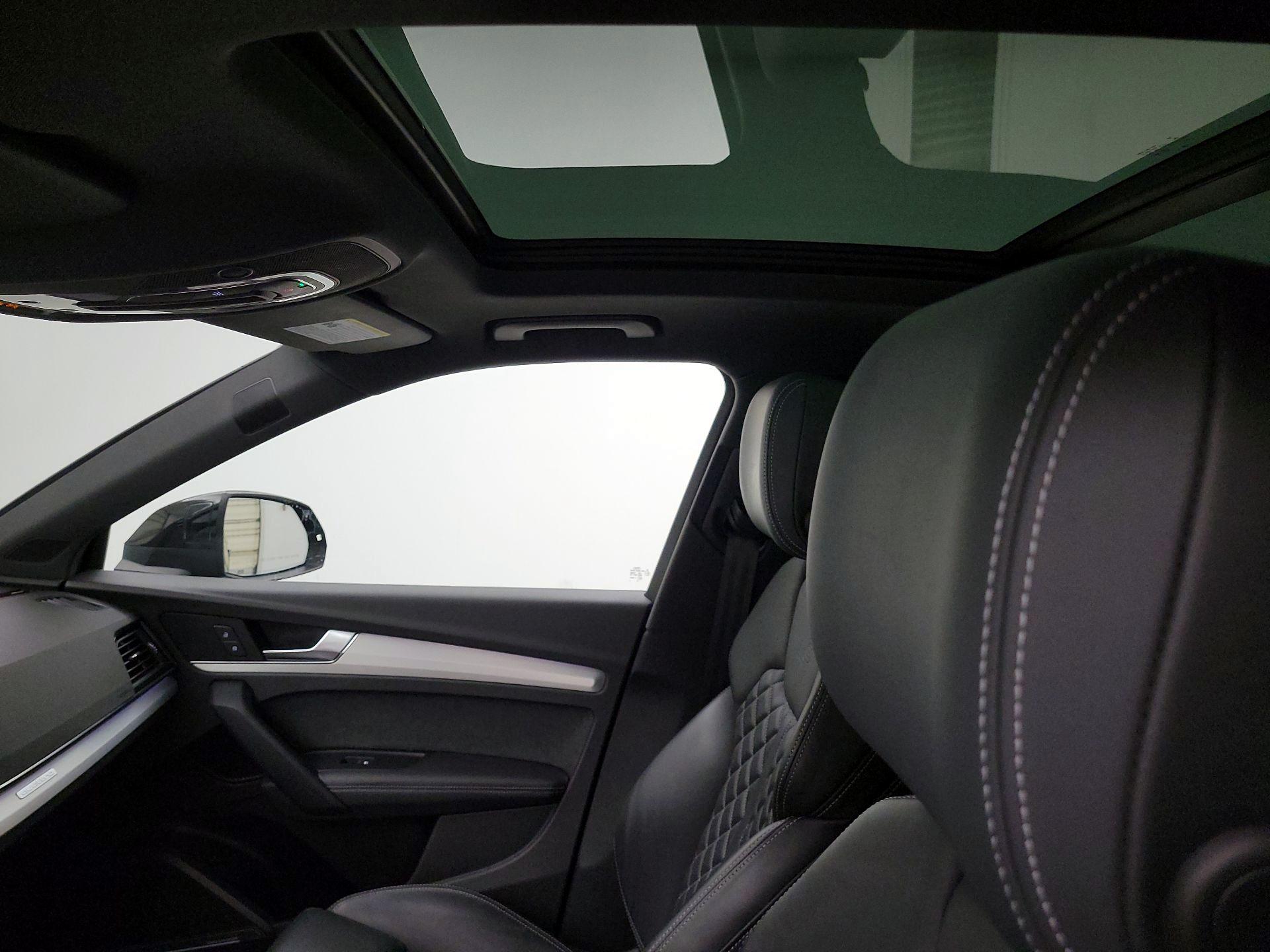 Thumbnail: 2021 Audi SQ5 - 20