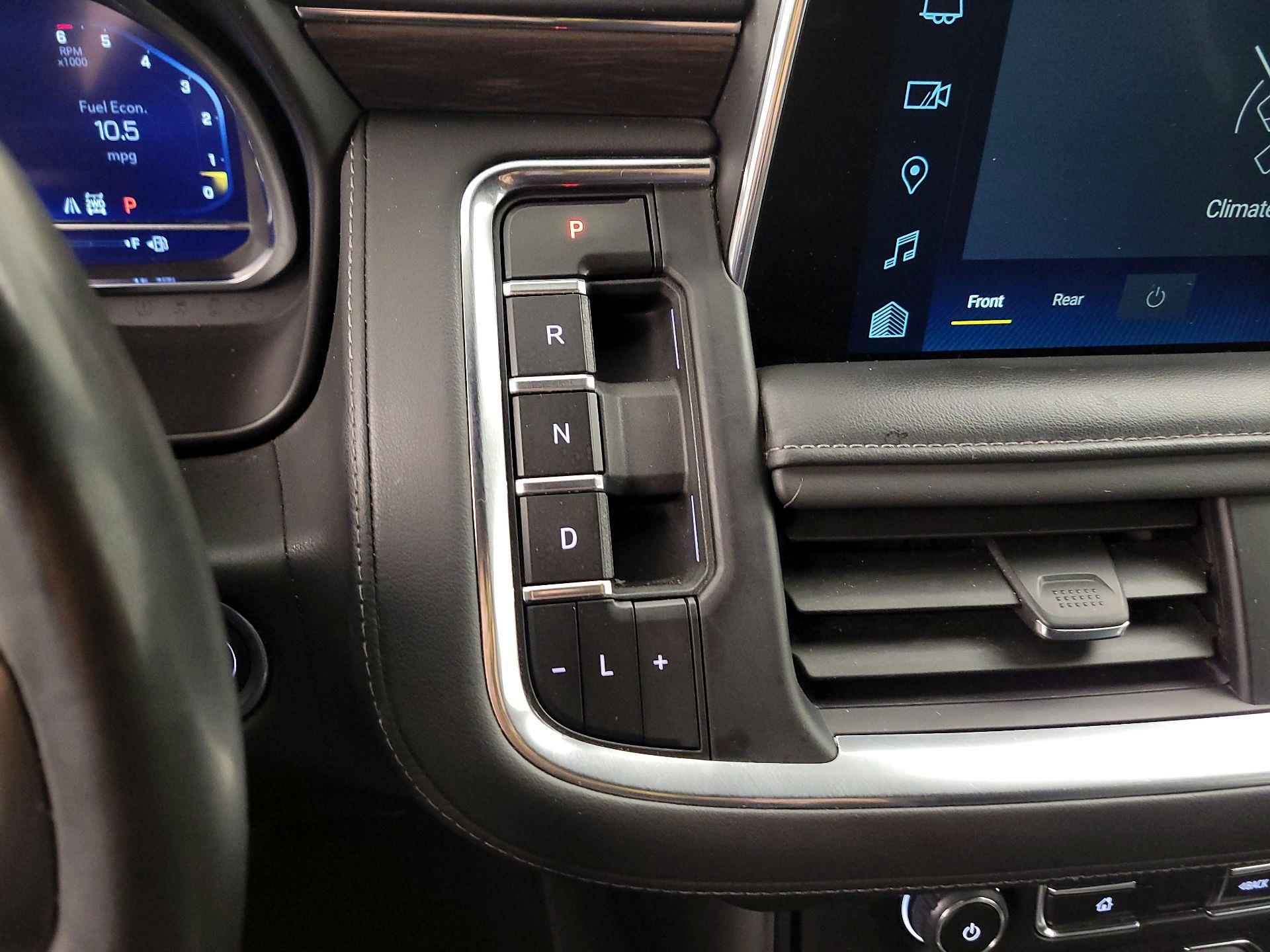 Thumbnail: 2024 Chevrolet Suburban - 17