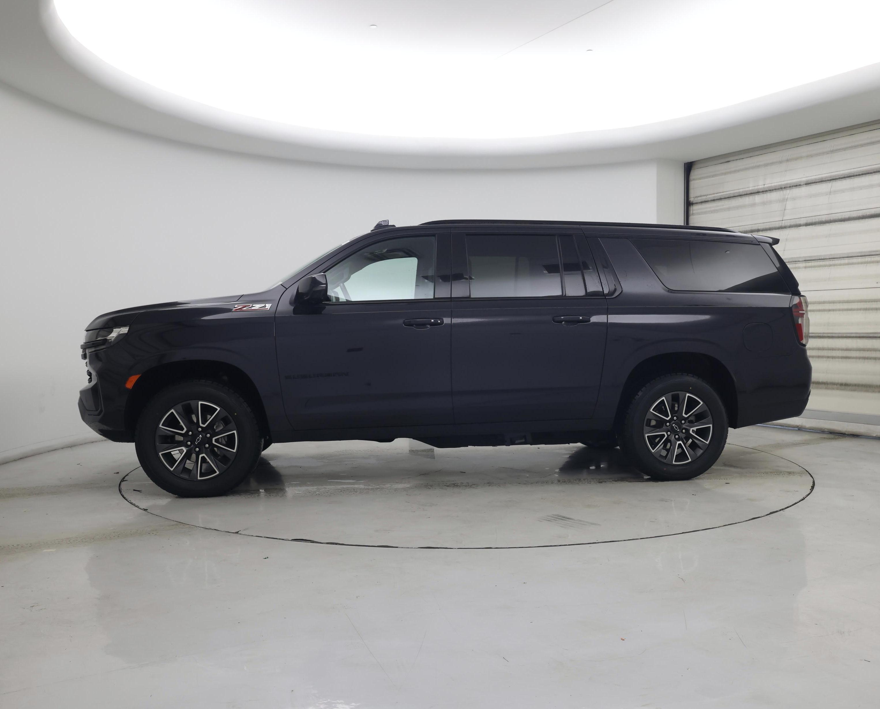 Thumbnail: 2024 Chevrolet Suburban - 3