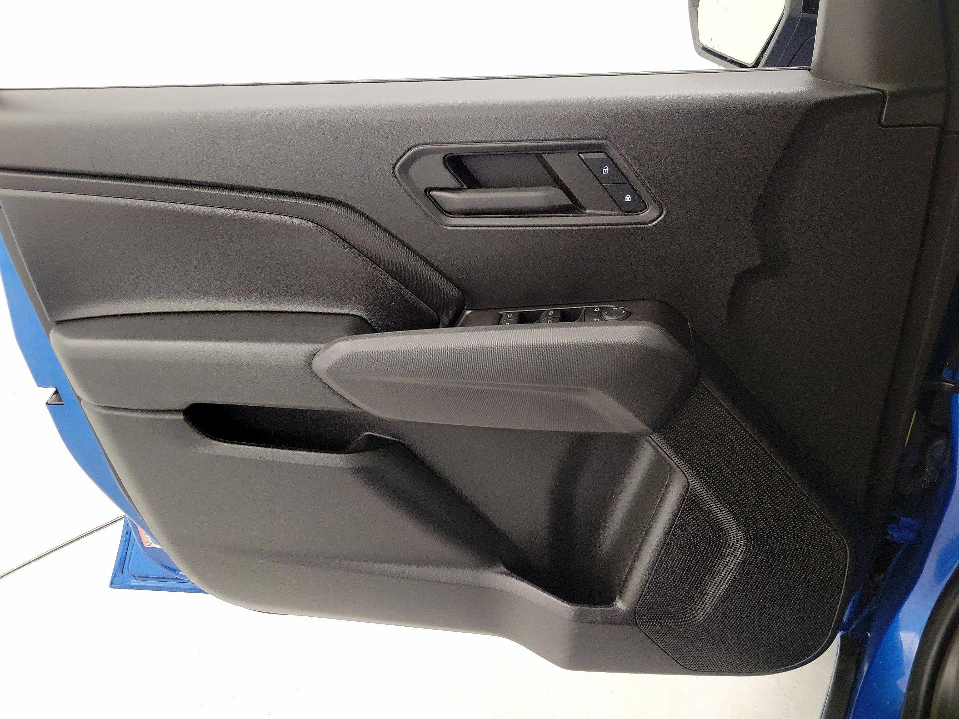 Thumbnail: 2023 Chevrolet Colorado - 12