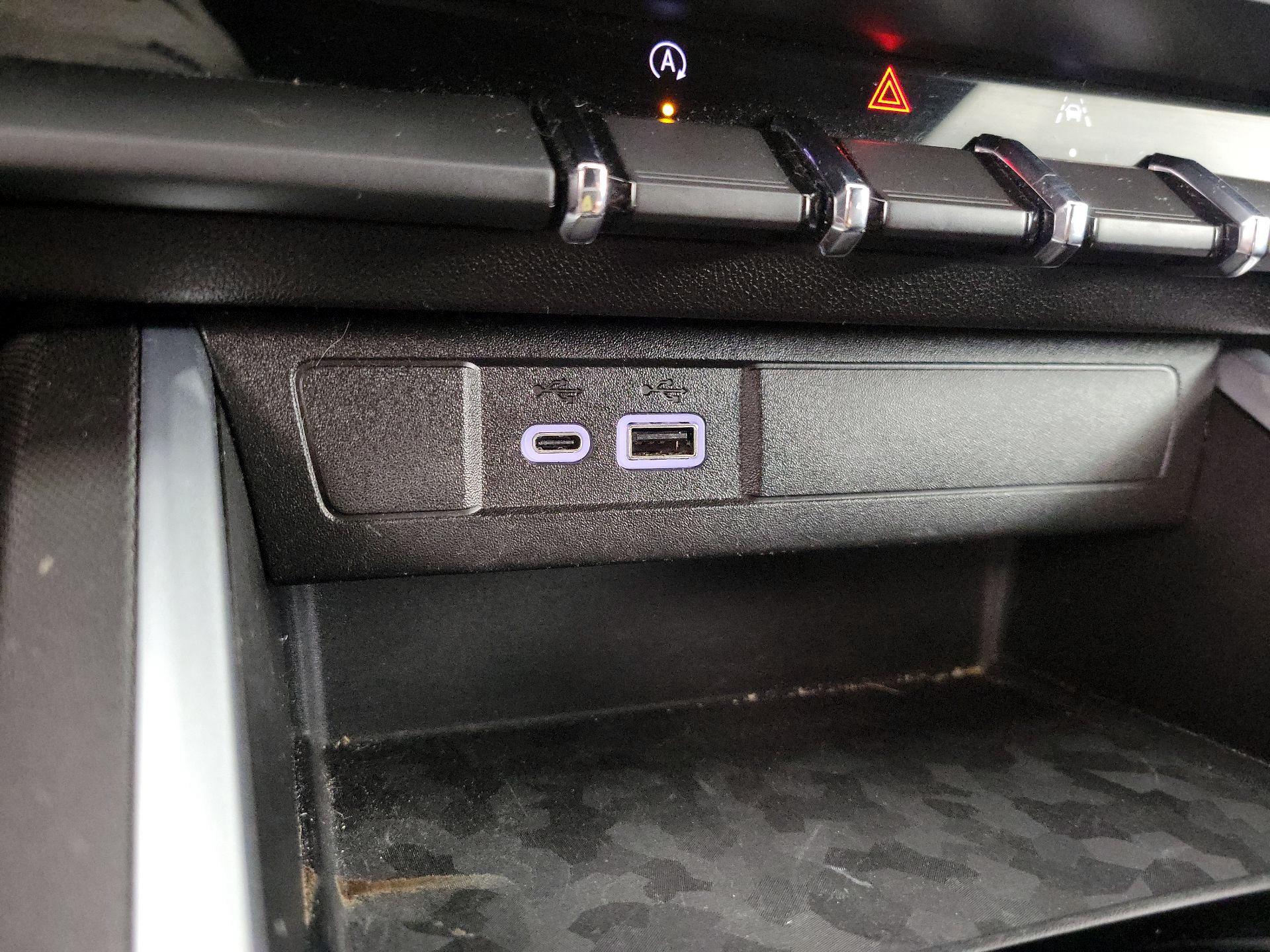 Thumbnail: 2023 Chevrolet Colorado - 18