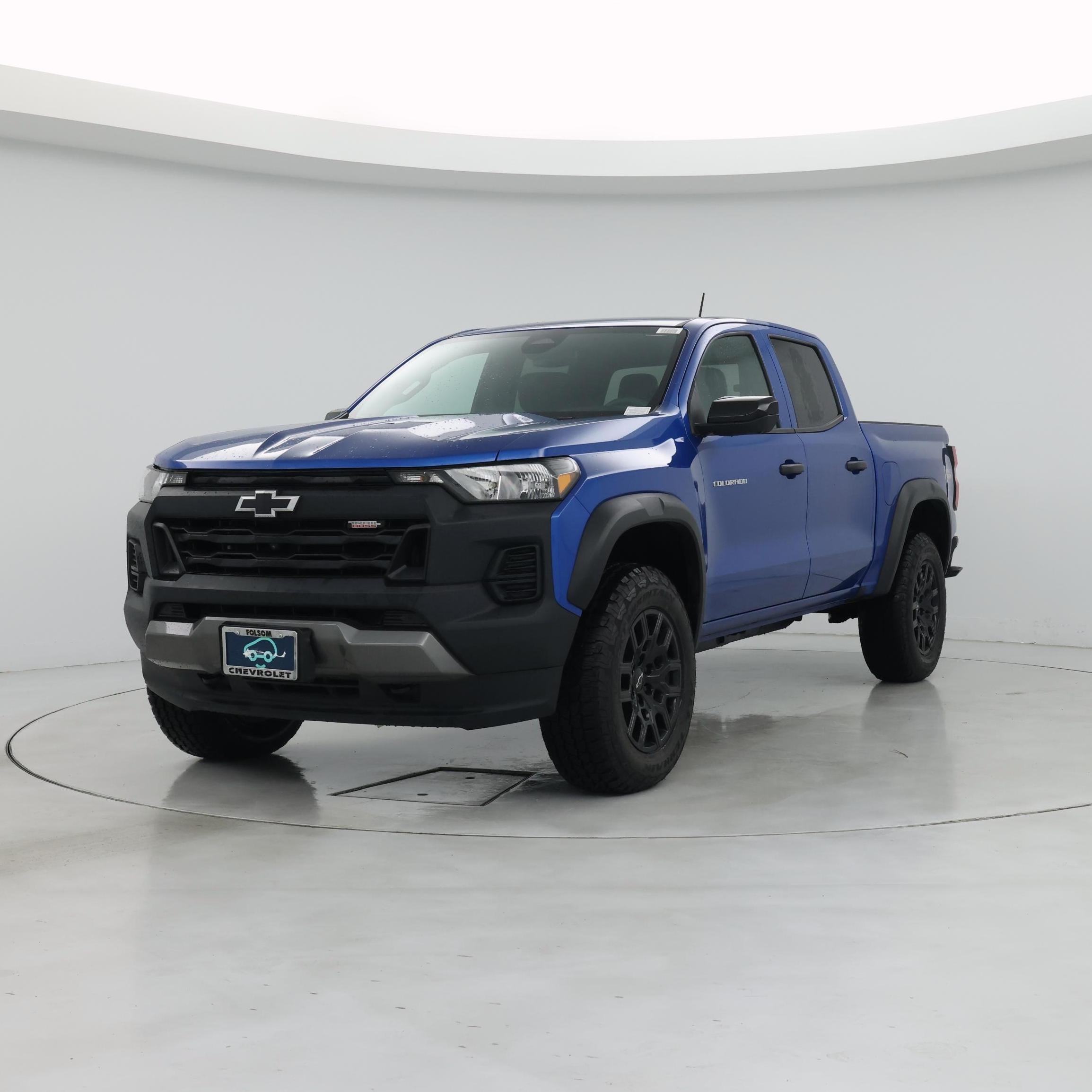 Thumbnail: 2023 Chevrolet Colorado - 4