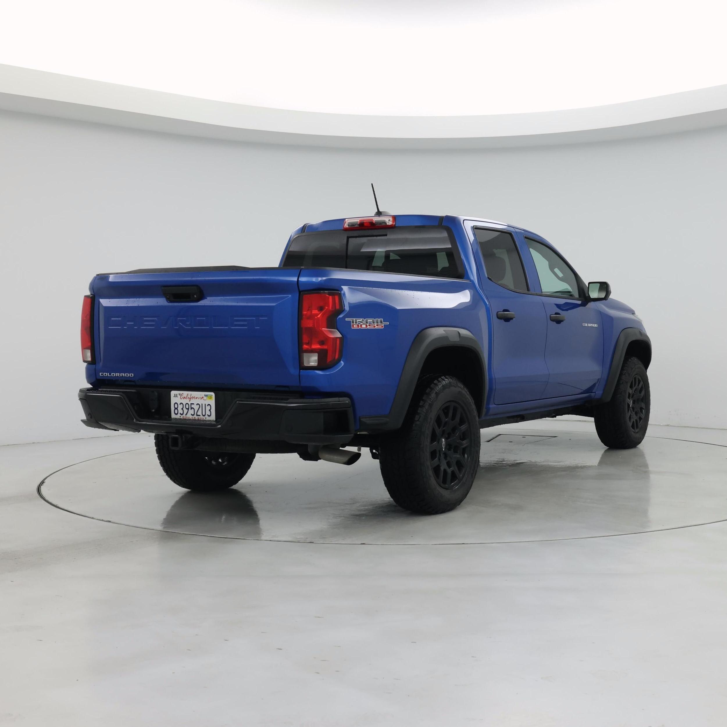 Thumbnail: 2023 Chevrolet Colorado - 8