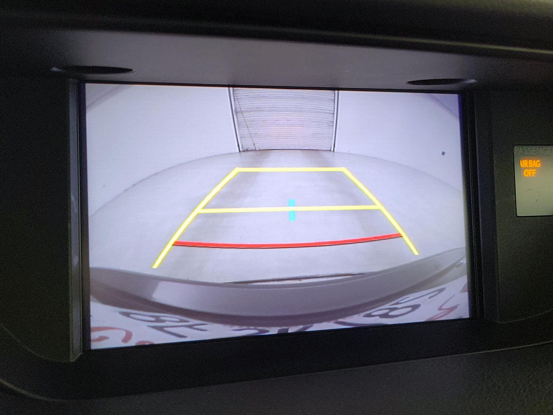 Thumbnail: 2018 Lexus ES - 14