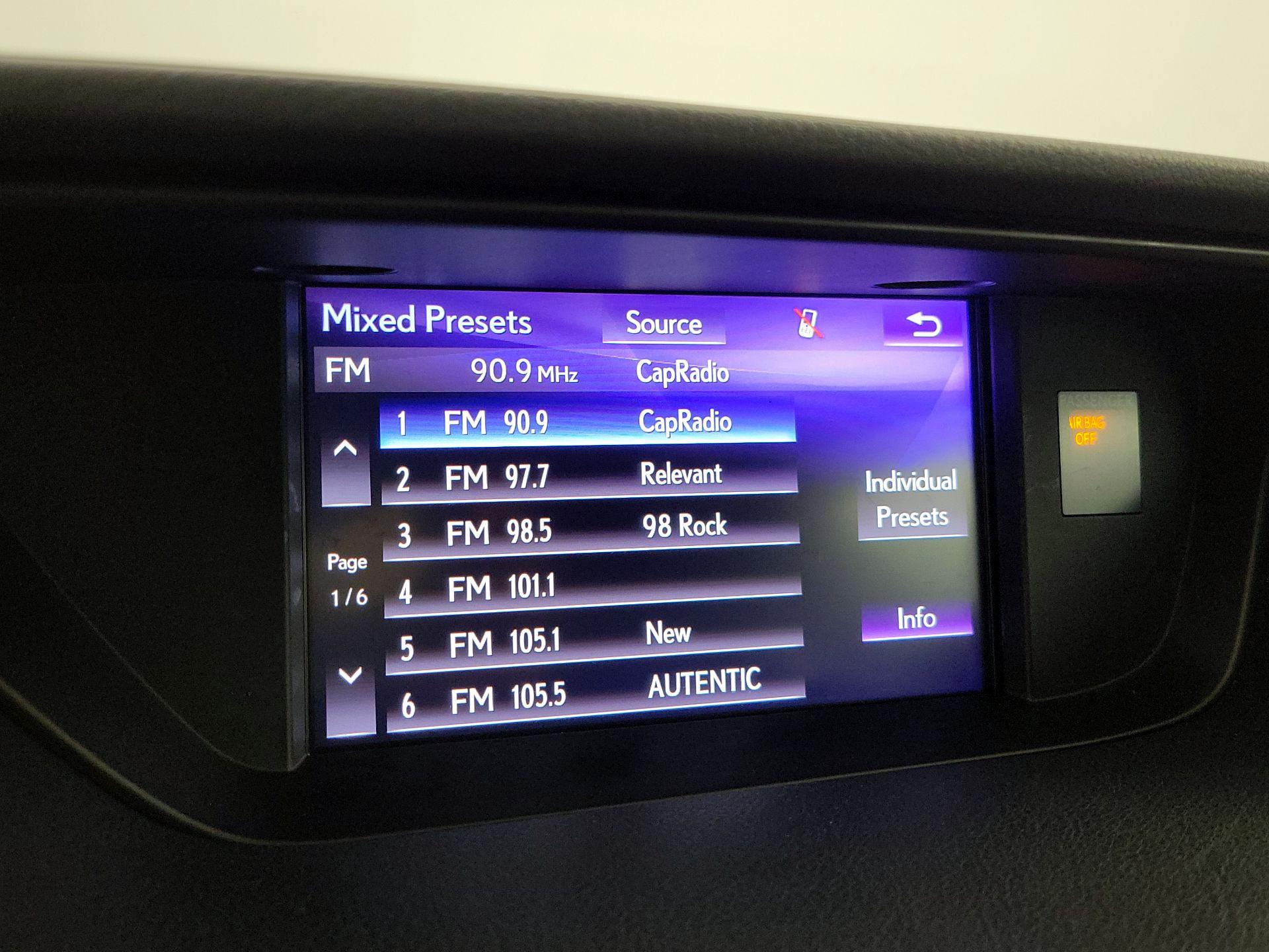 Thumbnail: 2018 Lexus ES - 15