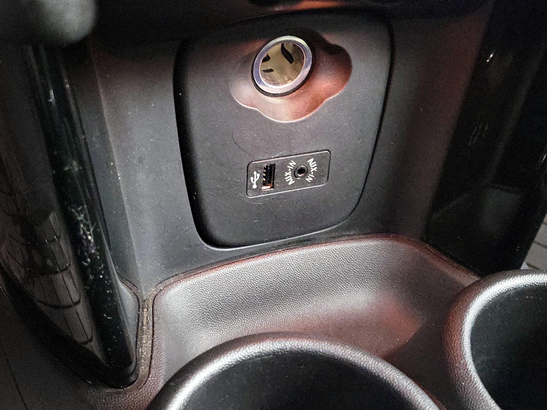 Thumbnail: 2017 MINI Cooper Hardtop - 17