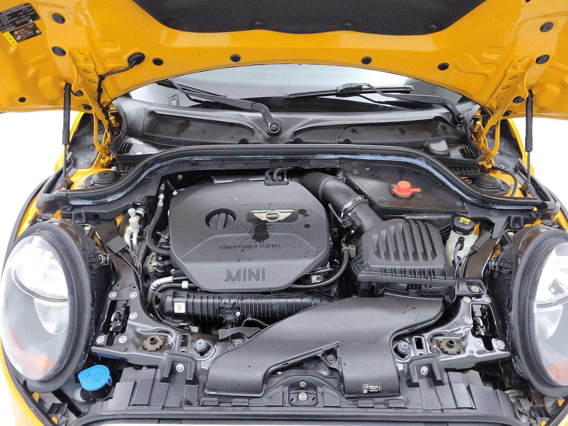 Thumbnail: 2017 MINI Cooper Hardtop - 20