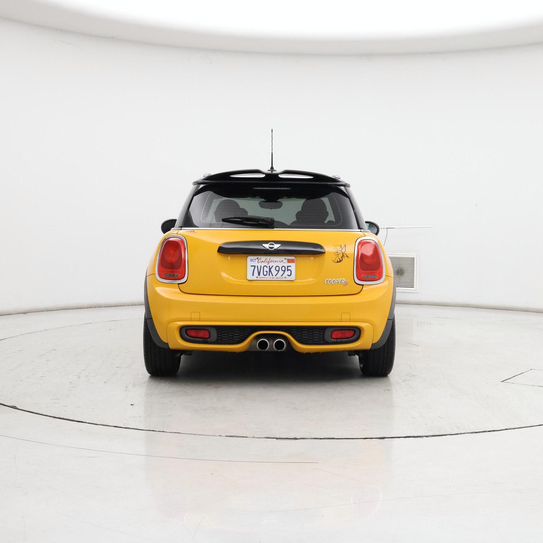 Thumbnail: 2017 MINI Cooper Hardtop - 6