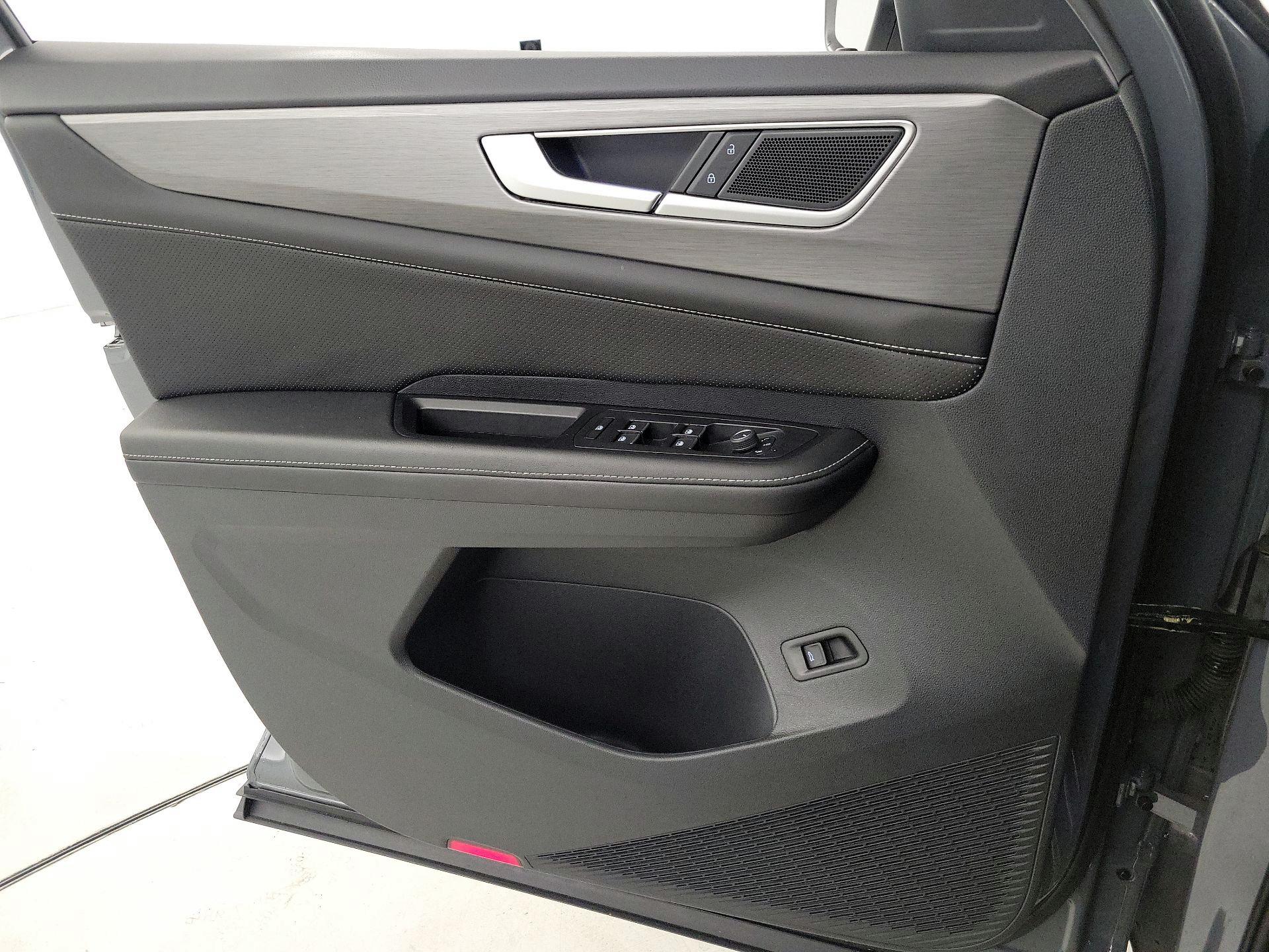 Thumbnail: 2024 Volkswagen Atlas - 12