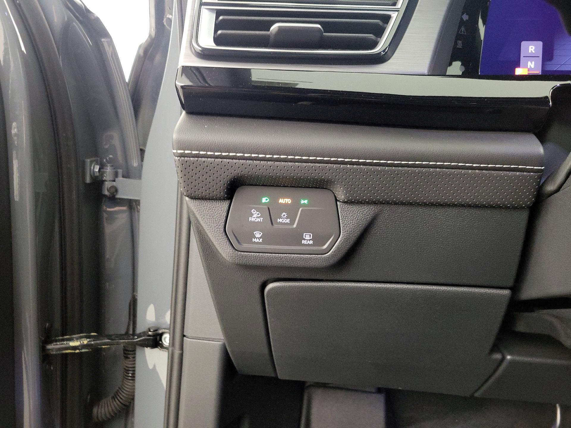 Thumbnail: 2024 Volkswagen Atlas - 13