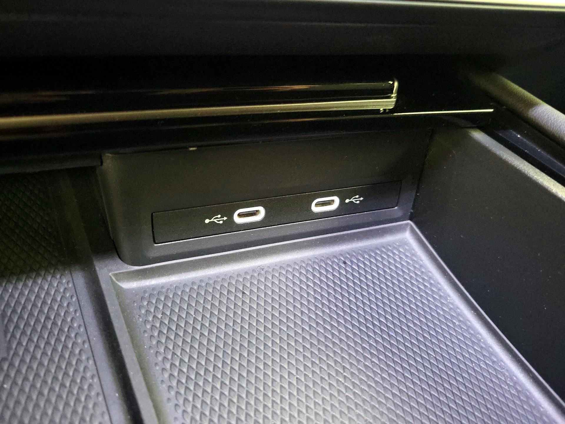 Thumbnail: 2024 Volkswagen Atlas - 18