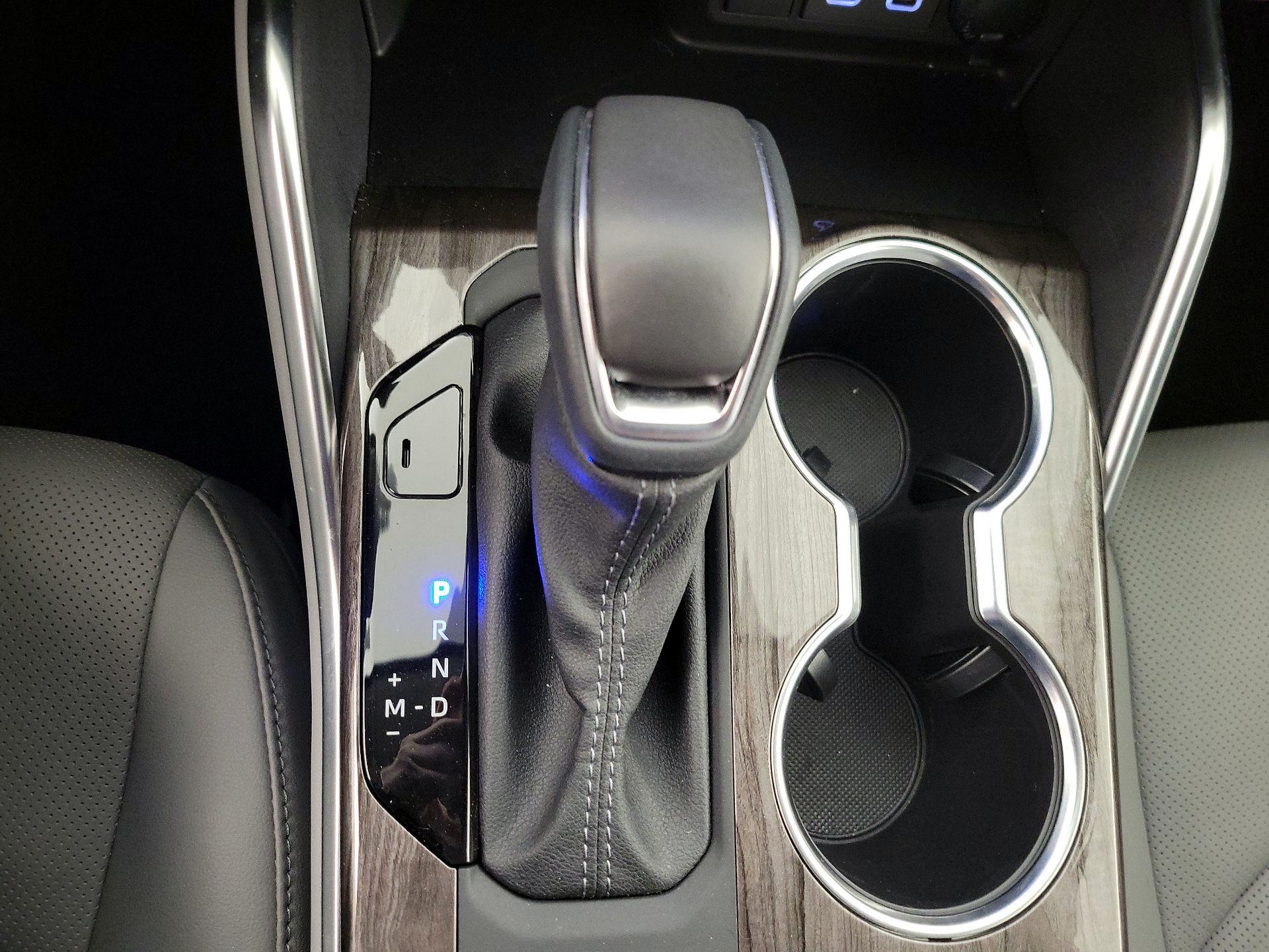 Thumbnail: 2025 Toyota Highlander - 17