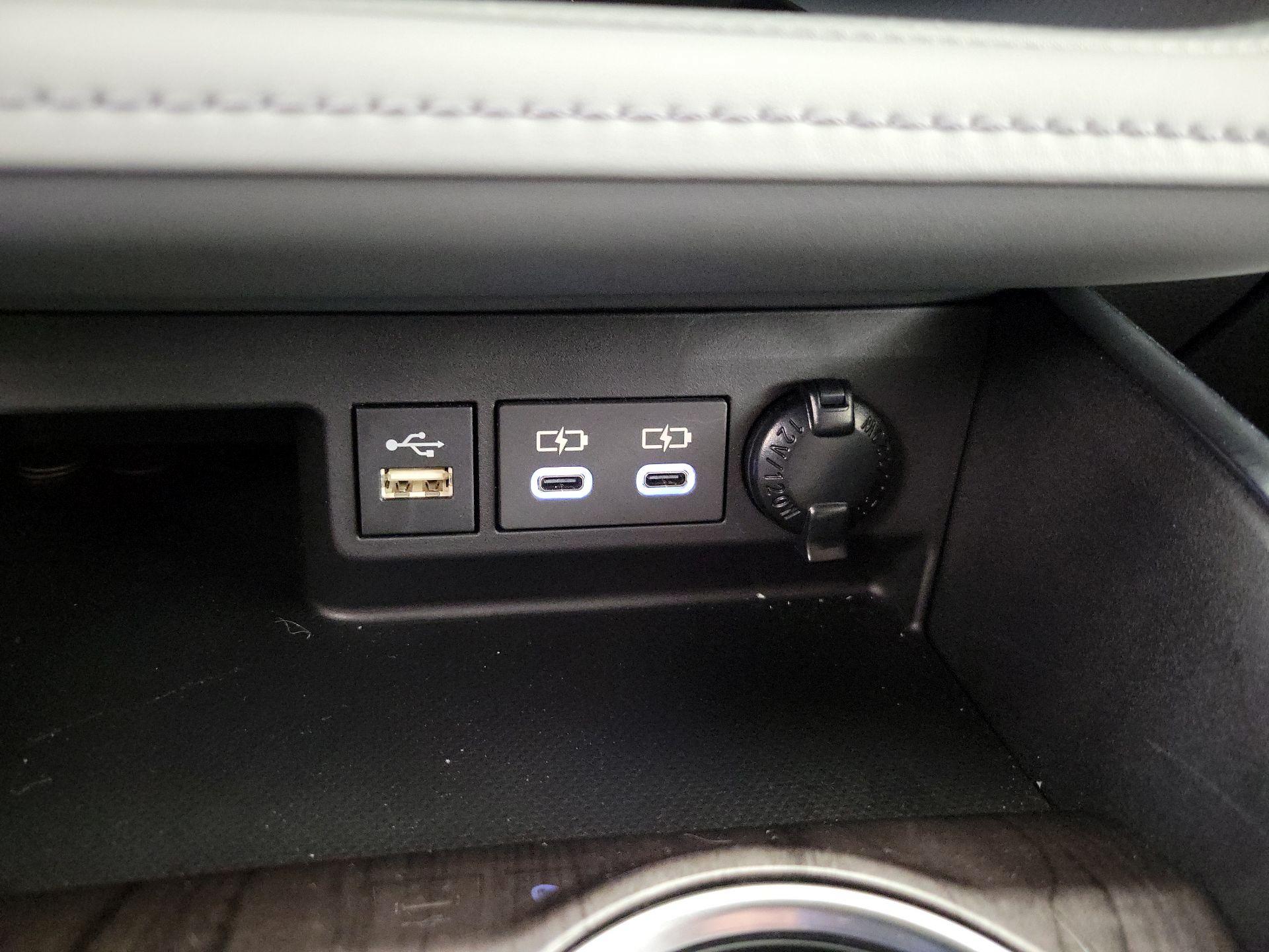 Thumbnail: 2025 Toyota Highlander - 18