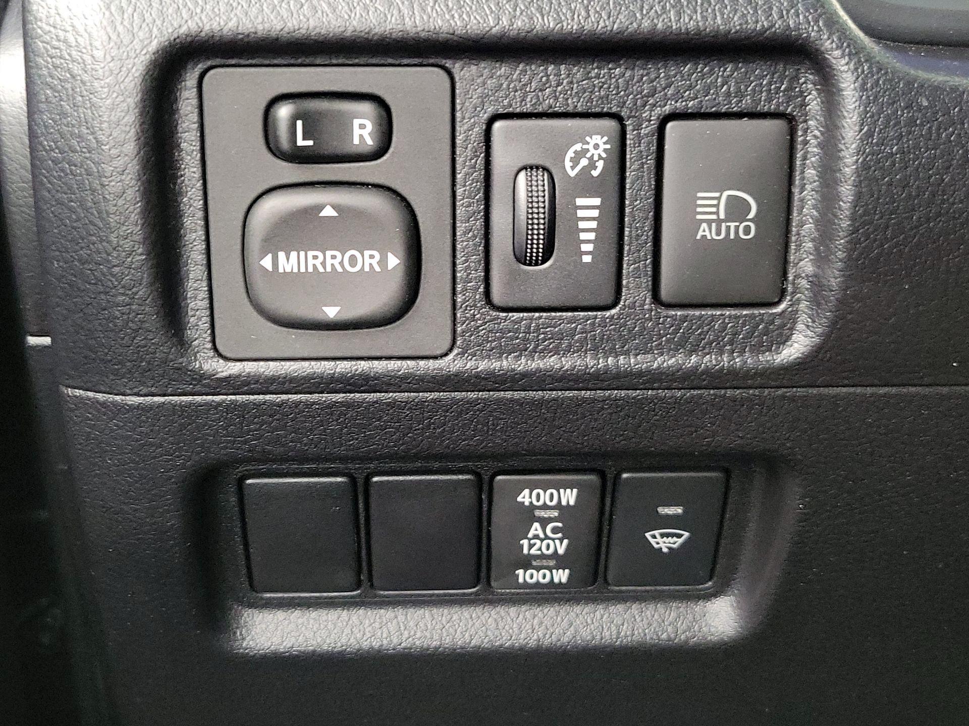 Thumbnail: 2023 Toyota 4Runner - 13