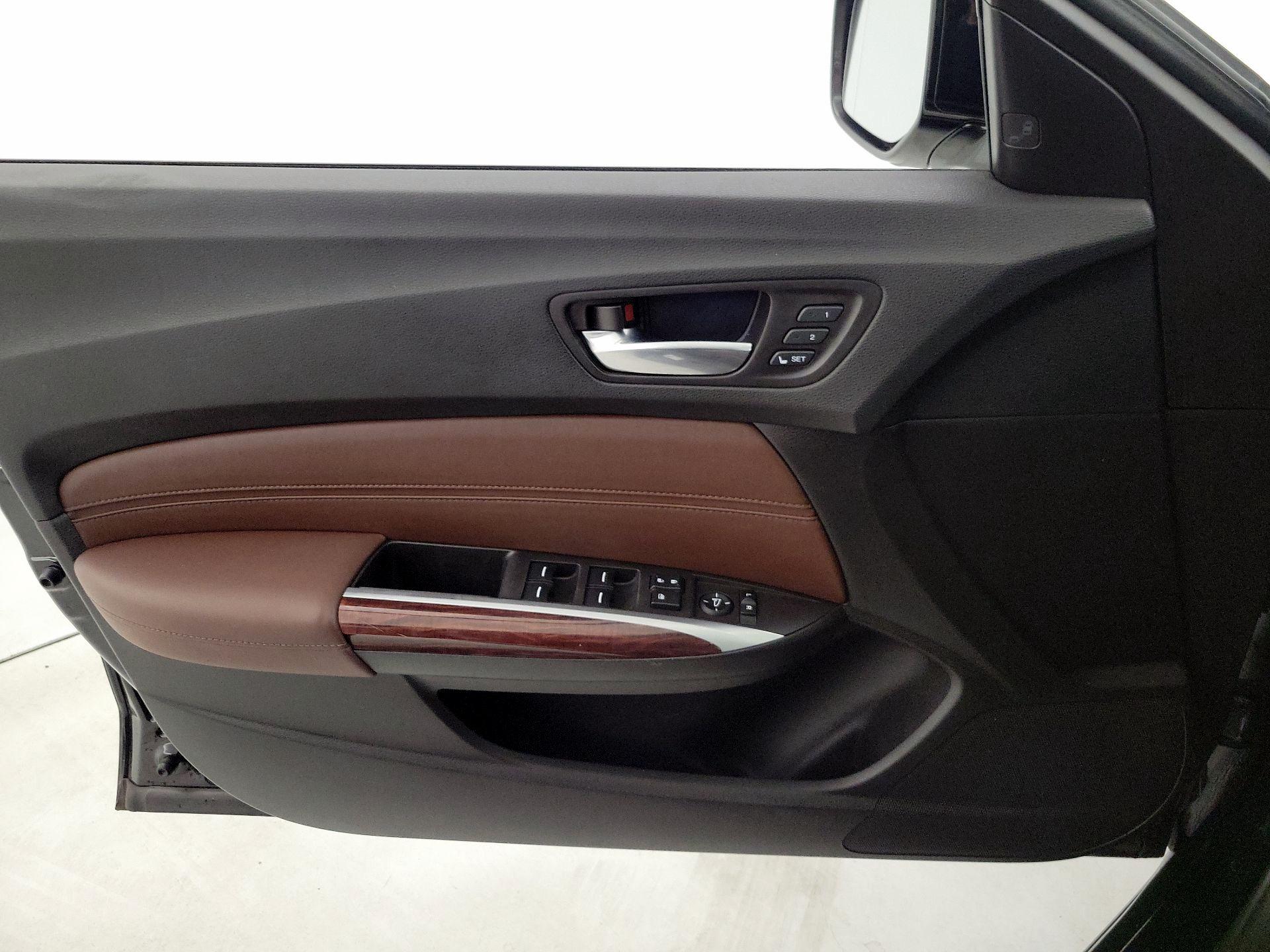 Thumbnail: 2016 Acura TLX - 12