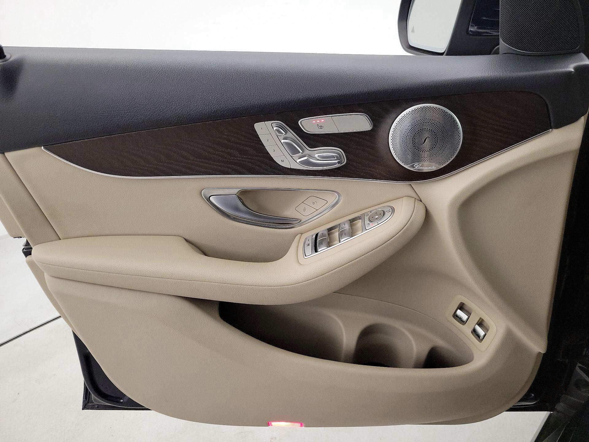 Thumbnail: 2019 Mercedes-Benz GLC - 12