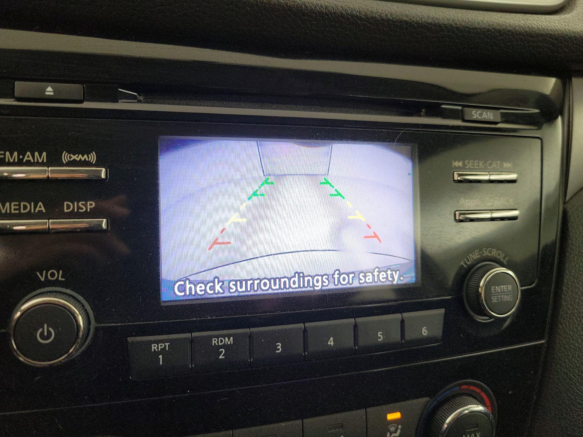 Thumbnail: 2016 Nissan Rogue - 14