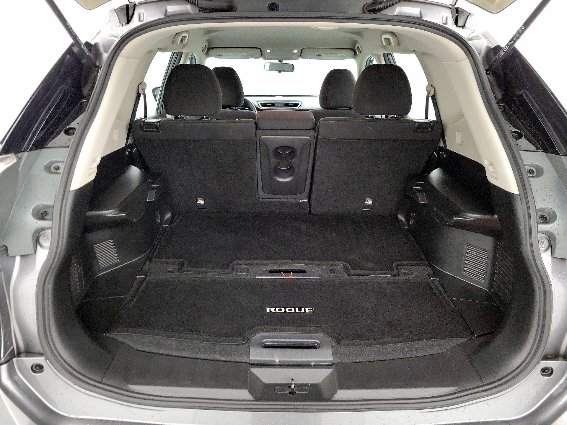 Thumbnail: 2016 Nissan Rogue - 20