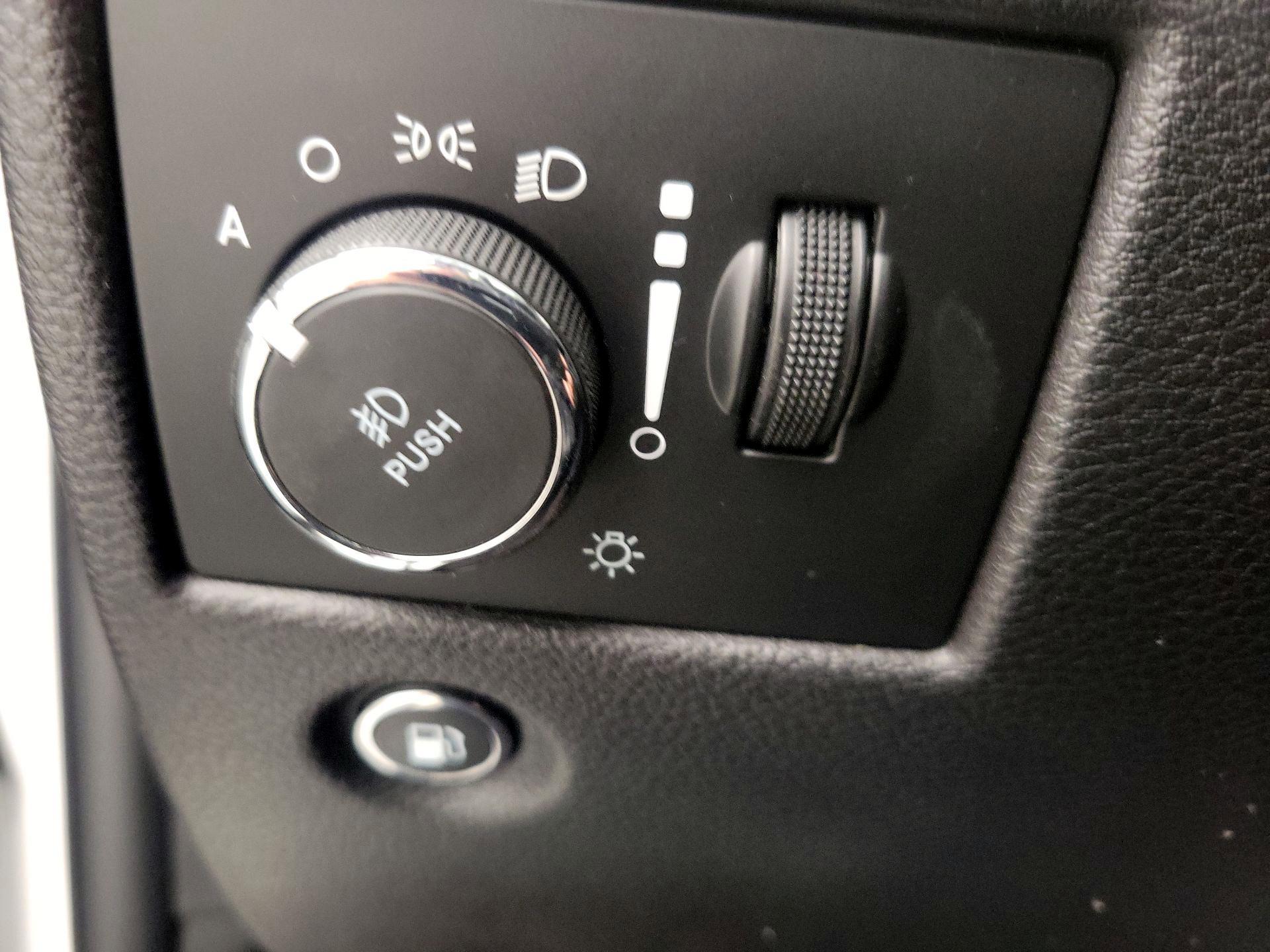 Thumbnail: 2018 Jeep Grand Cherokee - 13