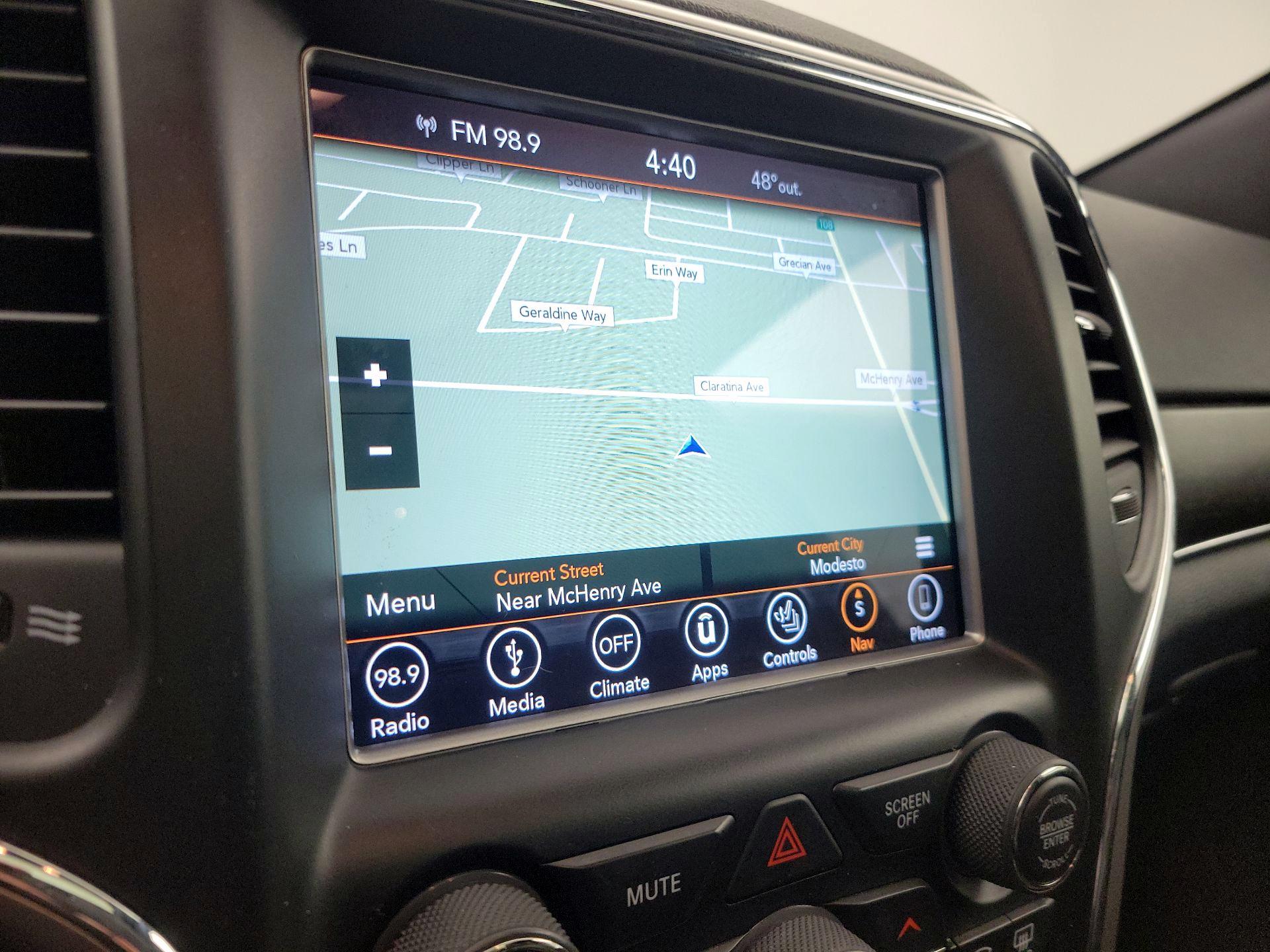 Thumbnail: 2018 Jeep Grand Cherokee - 14