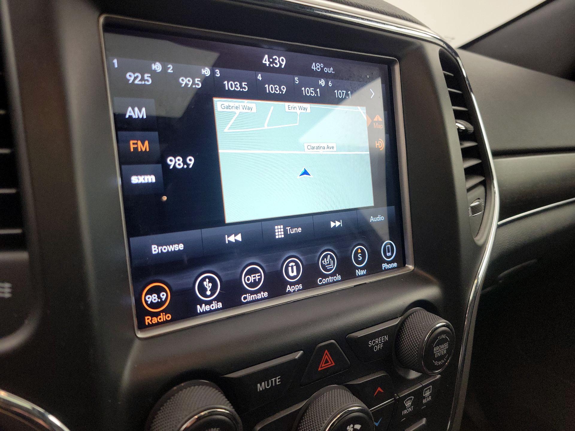 Thumbnail: 2018 Jeep Grand Cherokee - 16