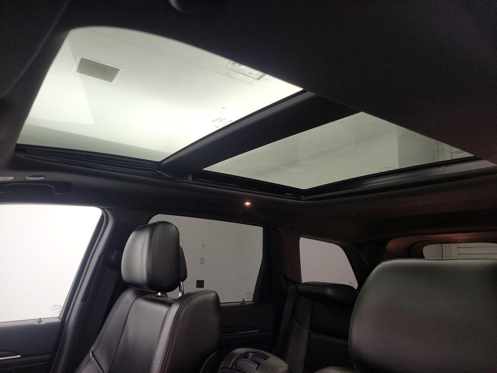 Thumbnail: 2018 Jeep Grand Cherokee - 20