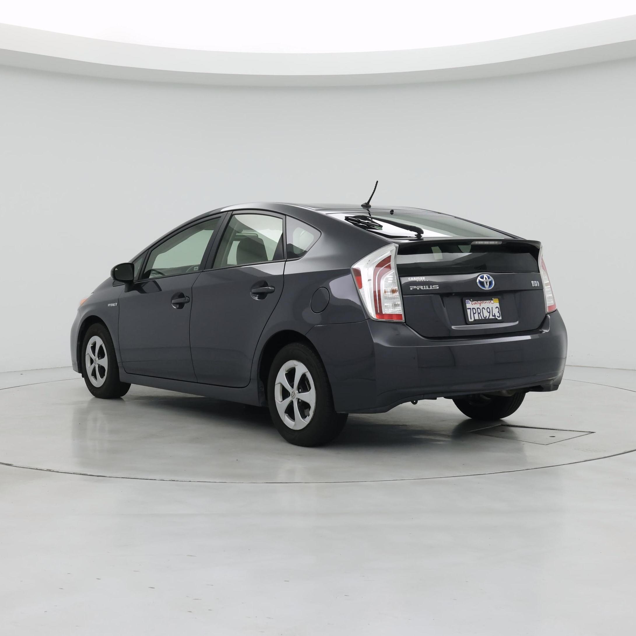 Thumbnail: 2015 Toyota Prius - 2