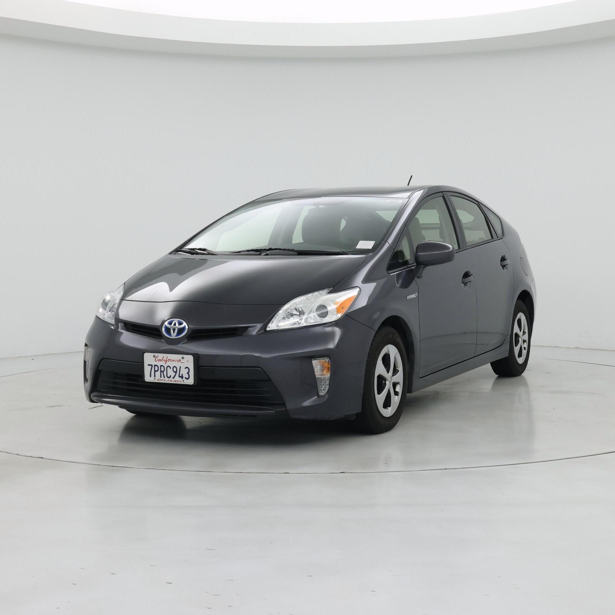 Thumbnail: 2015 Toyota Prius - 4