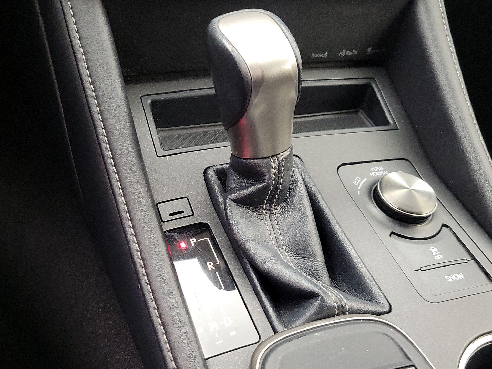 Thumbnail: 2016 Lexus RC - 17